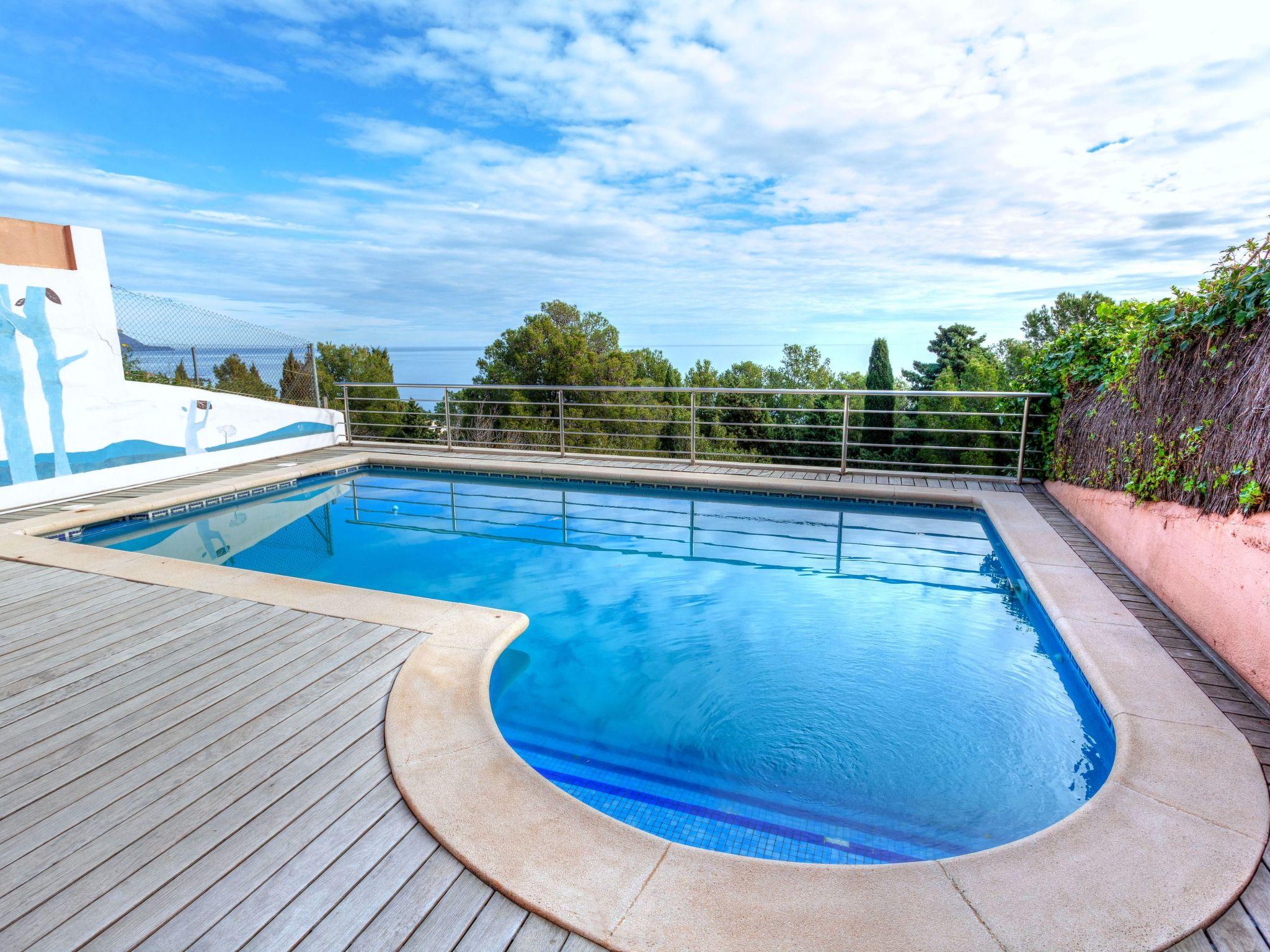 Foto 1 - Apartment mit 3 Schlafzimmern in Llançà mit schwimmbad und blick aufs meer