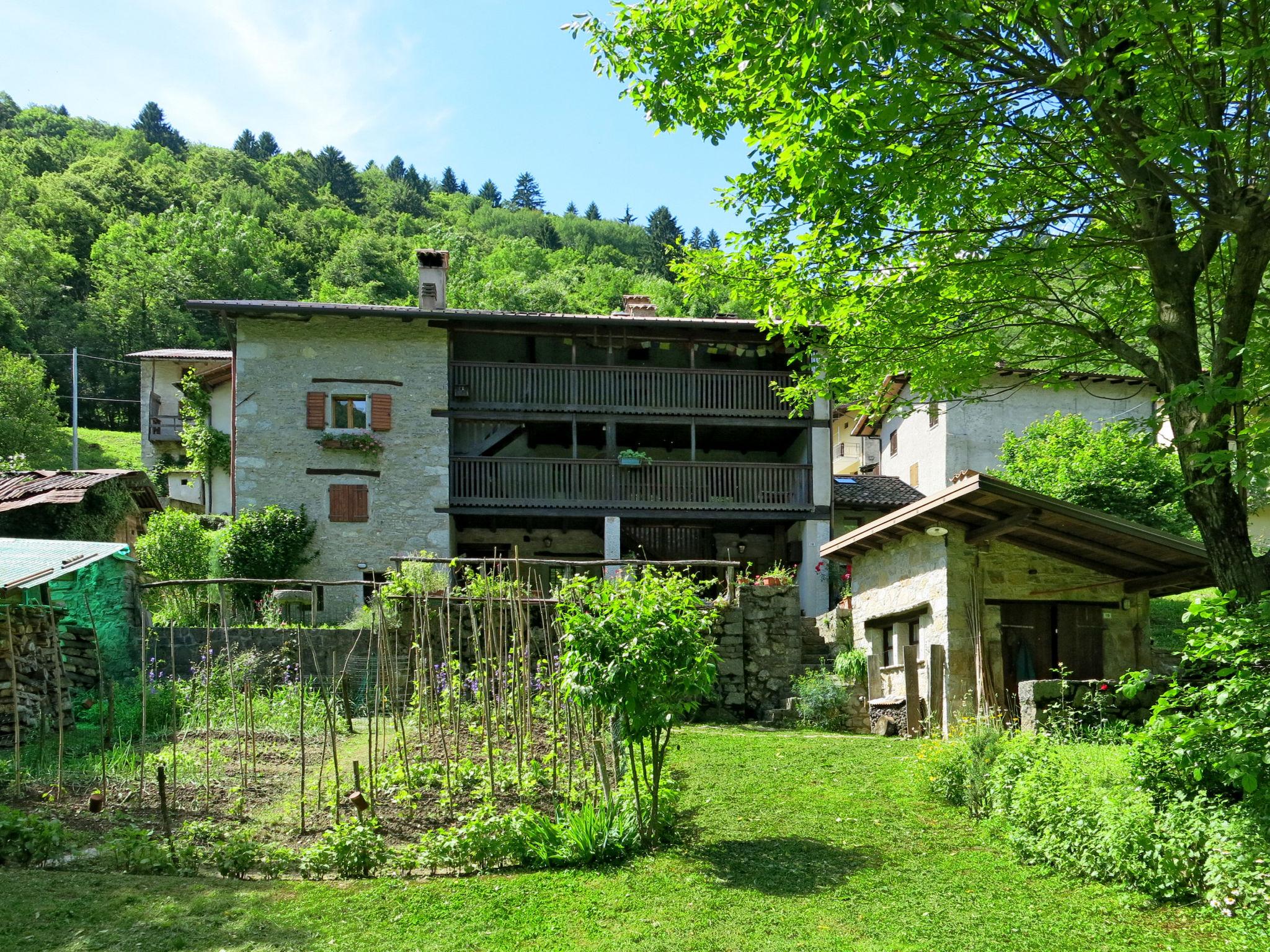 Foto 1 - Casa con 1 camera da letto a Savogna con giardino e terrazza