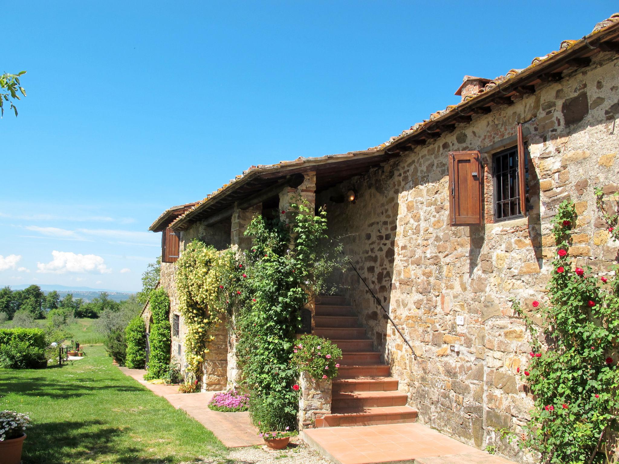 Foto 2 - Haus mit 2 Schlafzimmern in San Casciano in Val di Pesa mit privater pool und garten