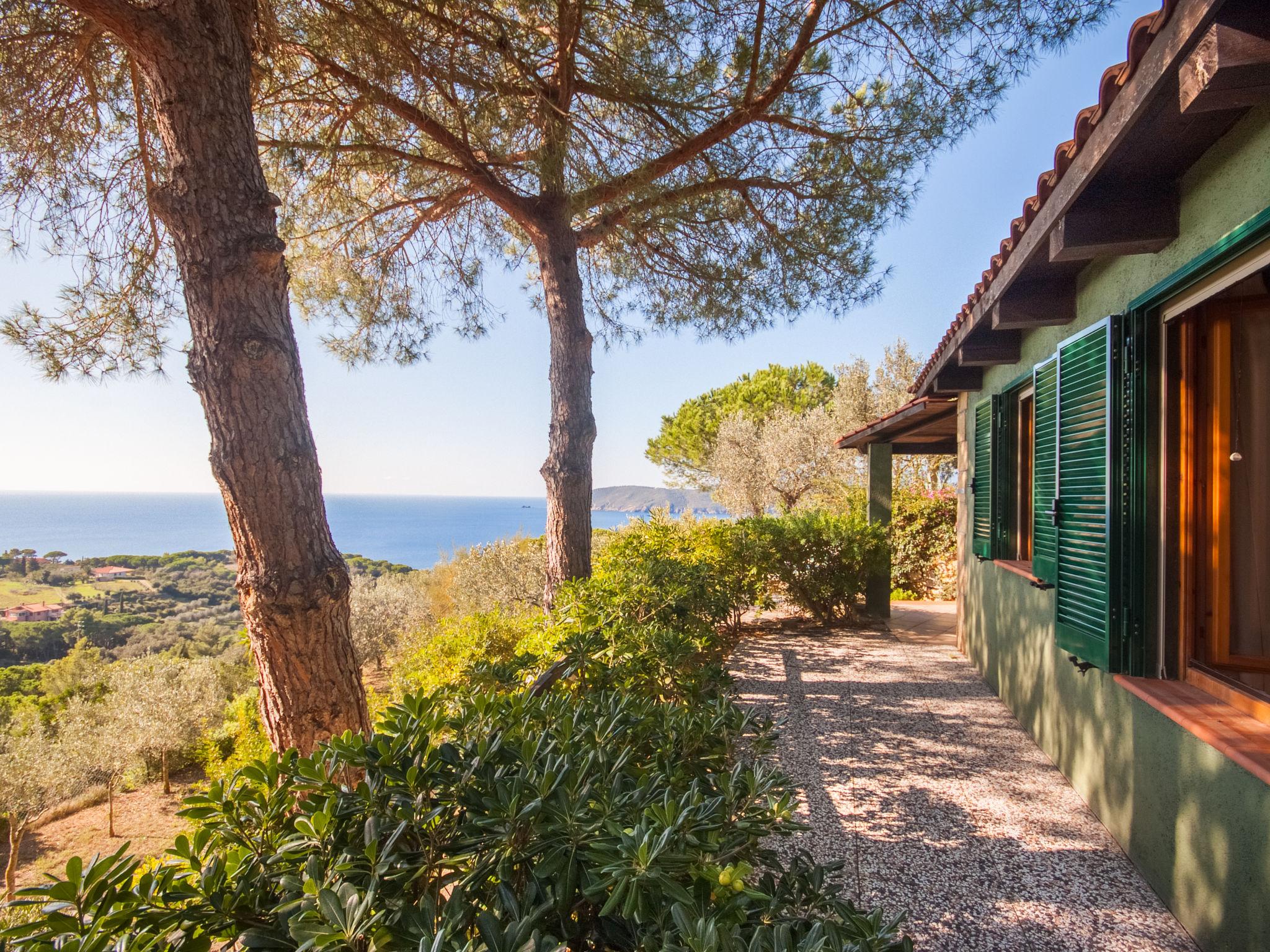 Foto 30 - Casa de 1 habitación en Capoliveri con jardín y vistas al mar