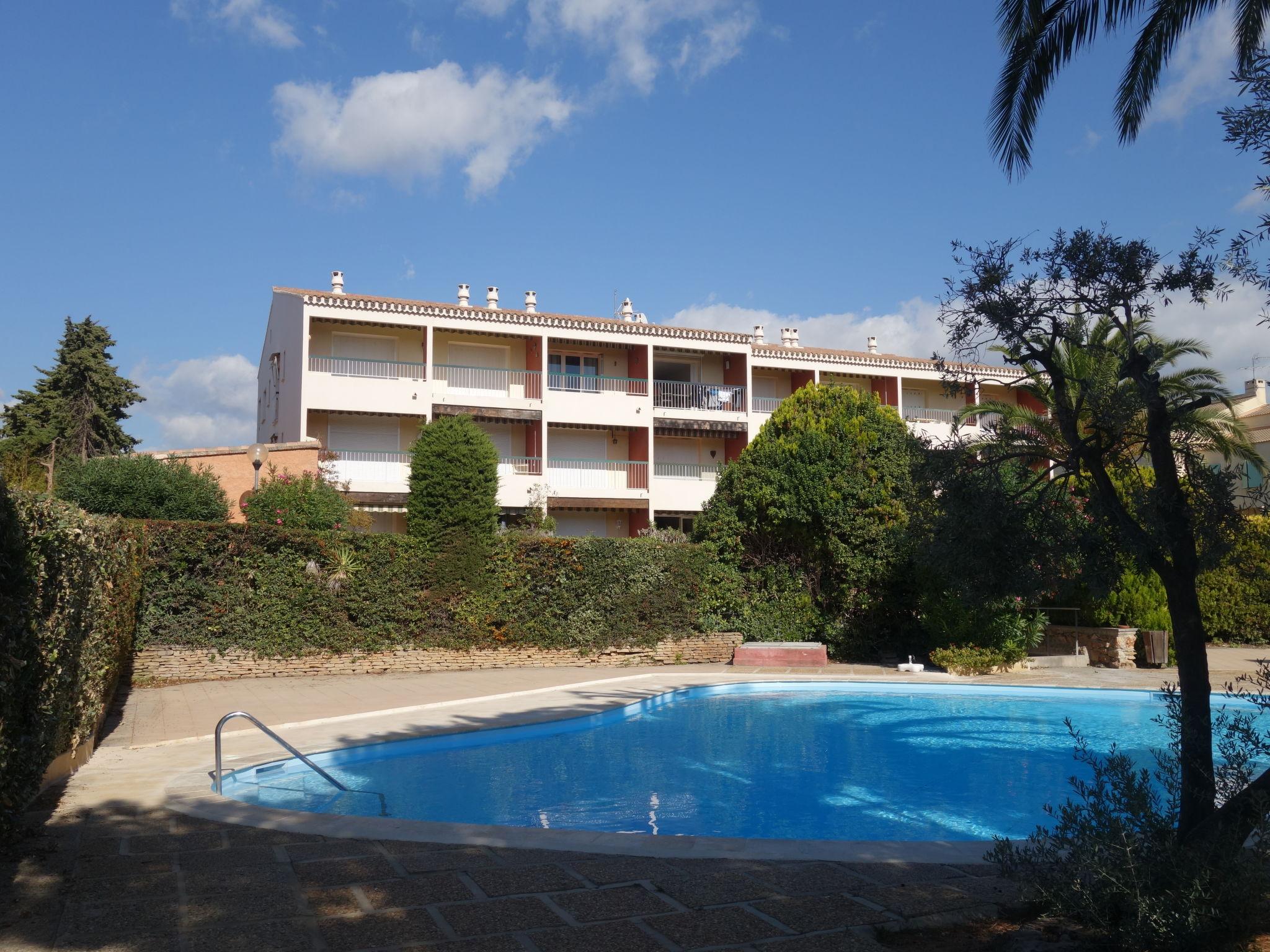 Foto 17 - Apartamento de 2 quartos em Bandol com piscina e terraço