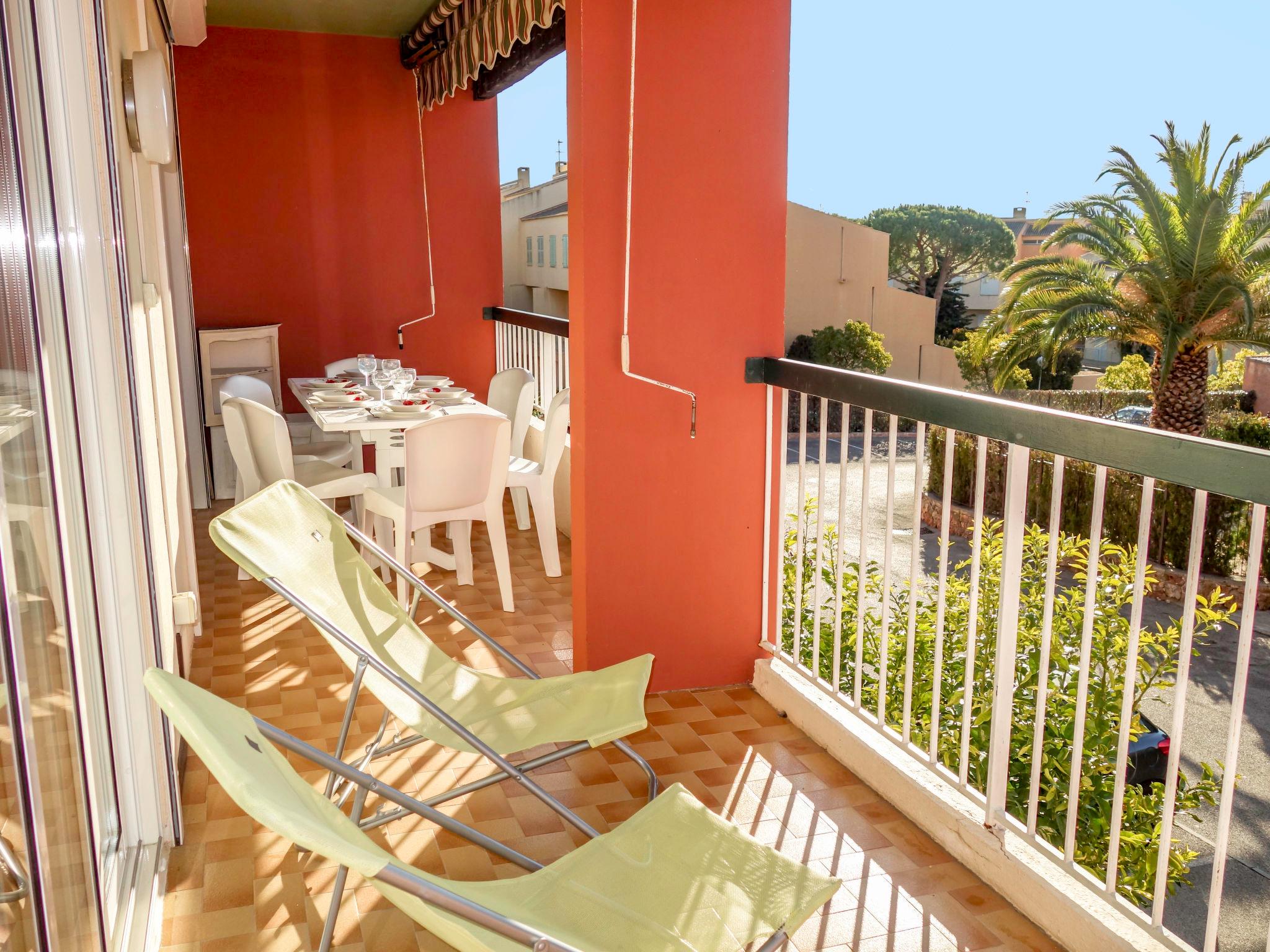 Photo 13 - Appartement de 2 chambres à Bandol avec piscine et jardin