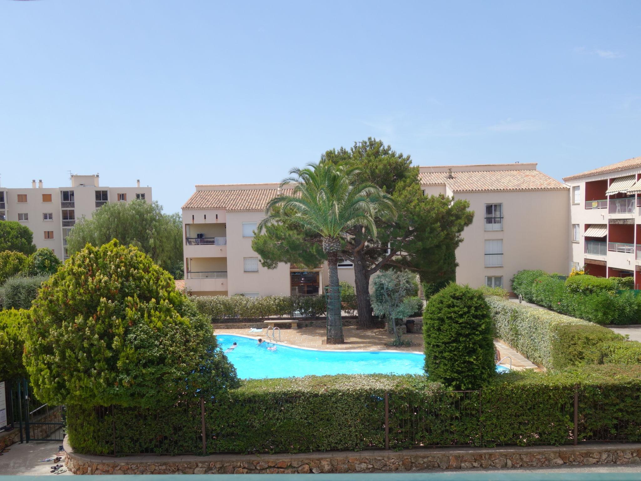 Photo 18 - Appartement de 2 chambres à Bandol avec piscine et jardin