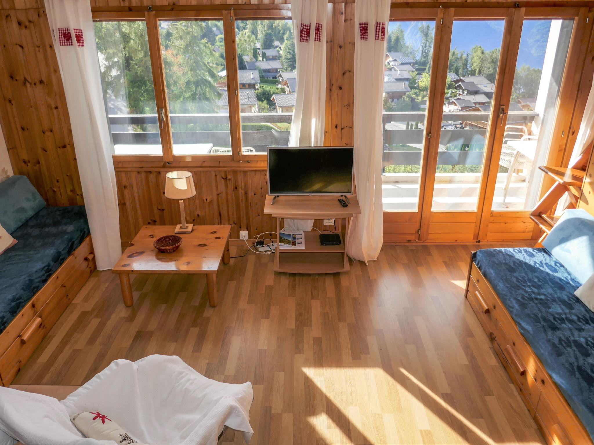 Photo 2 - 1 bedroom Apartment in Nendaz with mountain view