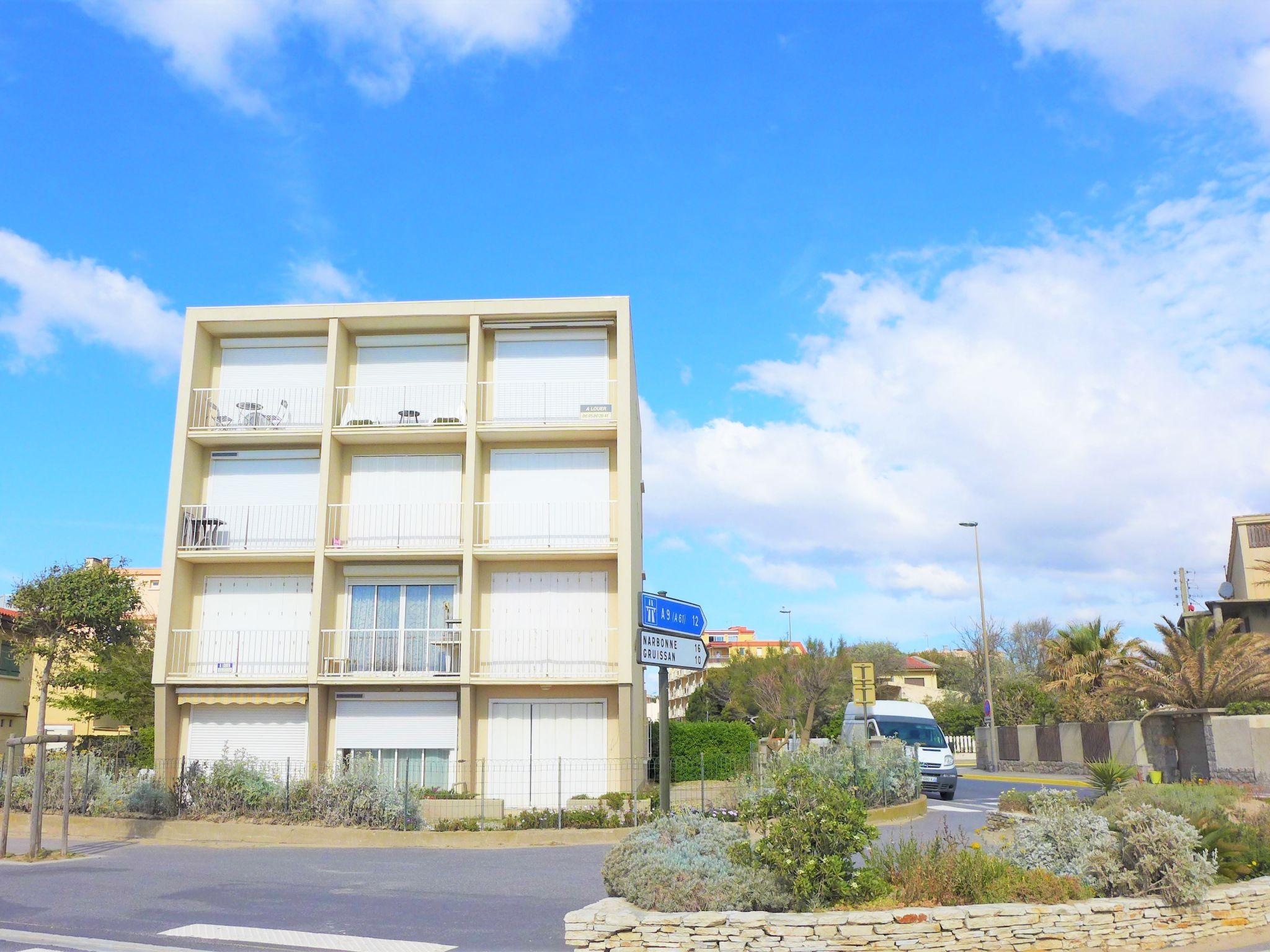 Foto 17 - Apartamento de 1 quarto em Narbonne com vistas do mar