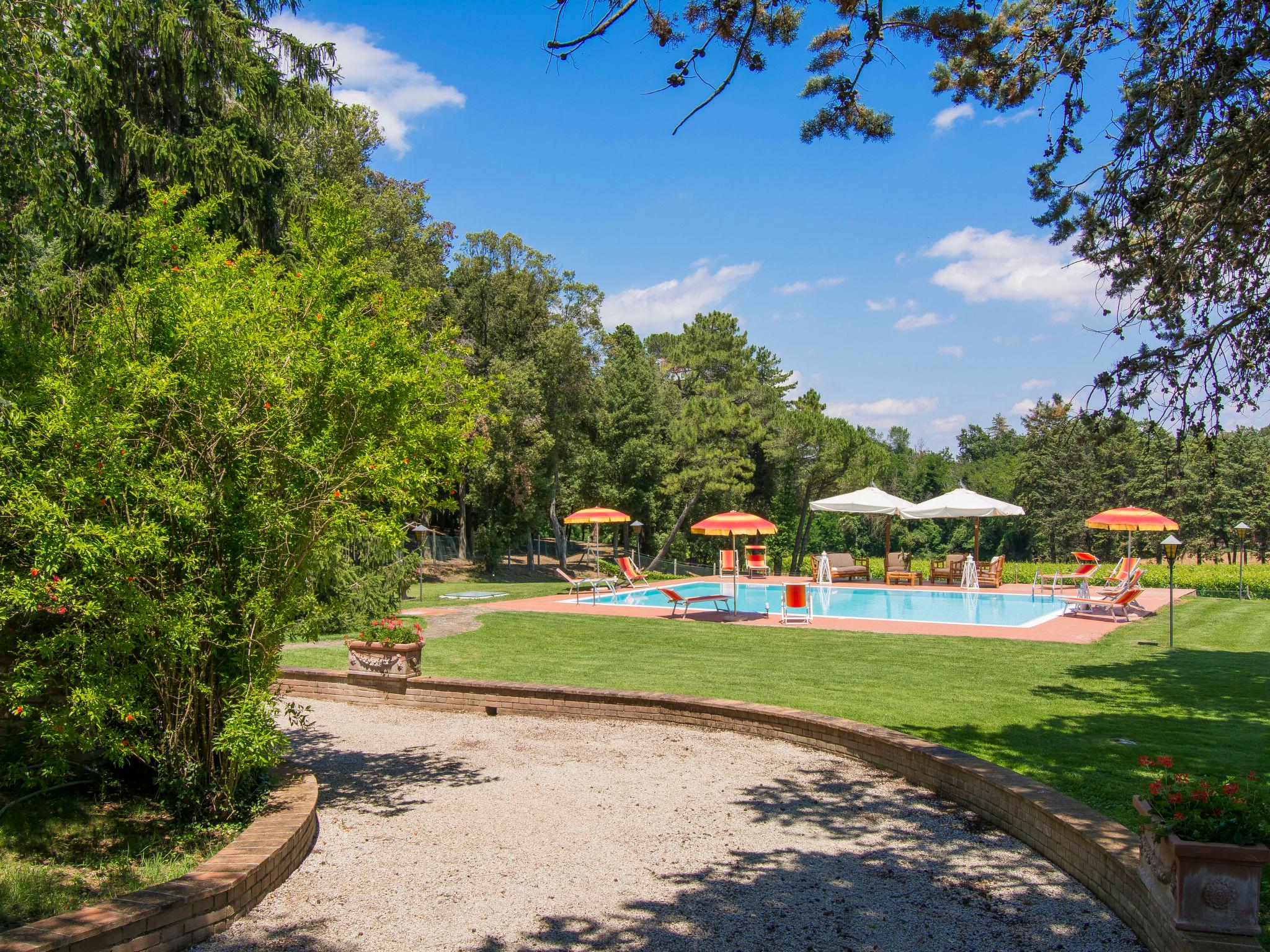 Foto 27 - Casa de 5 habitaciones en Gambassi Terme con piscina privada y jardín