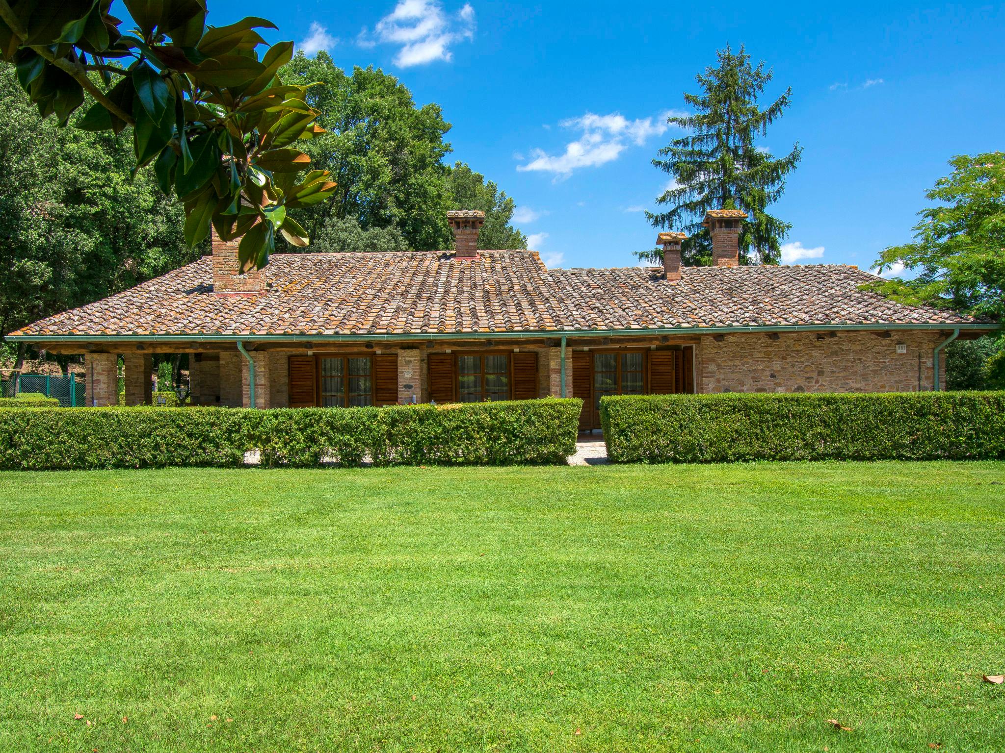 Foto 30 - Casa con 5 camere da letto a Gambassi Terme con piscina privata e giardino