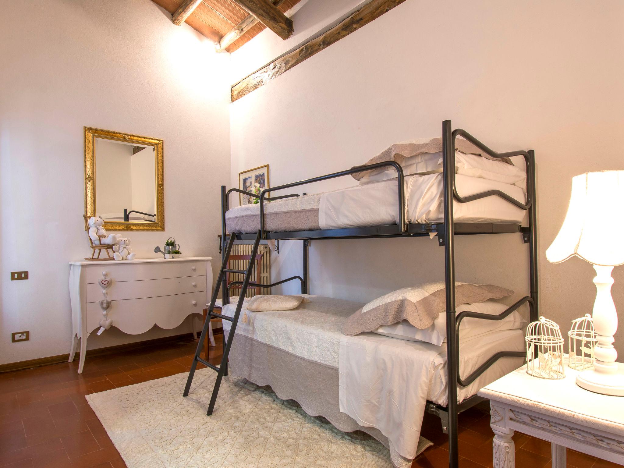 Foto 15 - Haus mit 5 Schlafzimmern in Gambassi Terme mit privater pool und garten