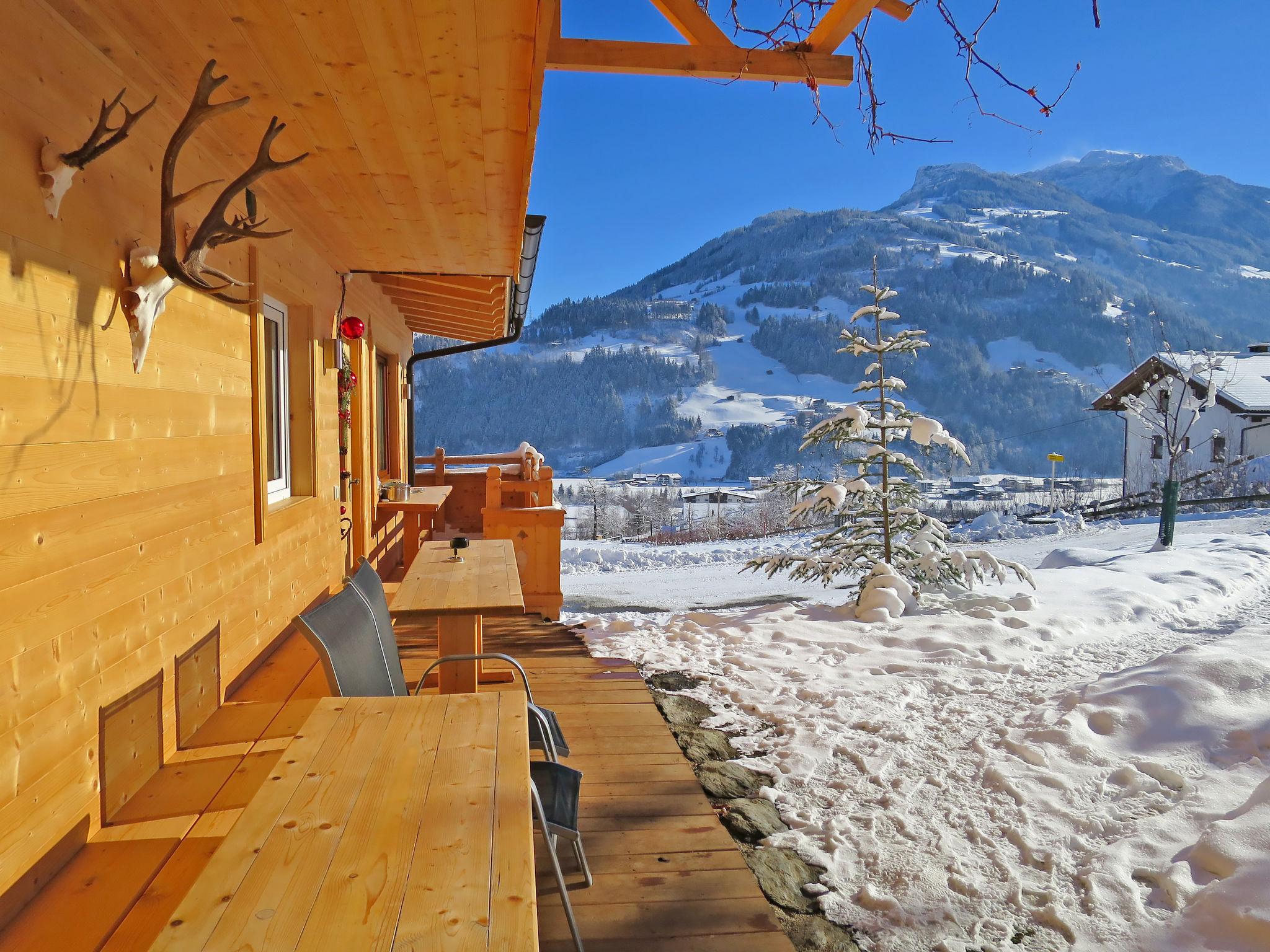 Photo 6 - Maison de 10 chambres à Hippach avec terrasse et vues sur la montagne