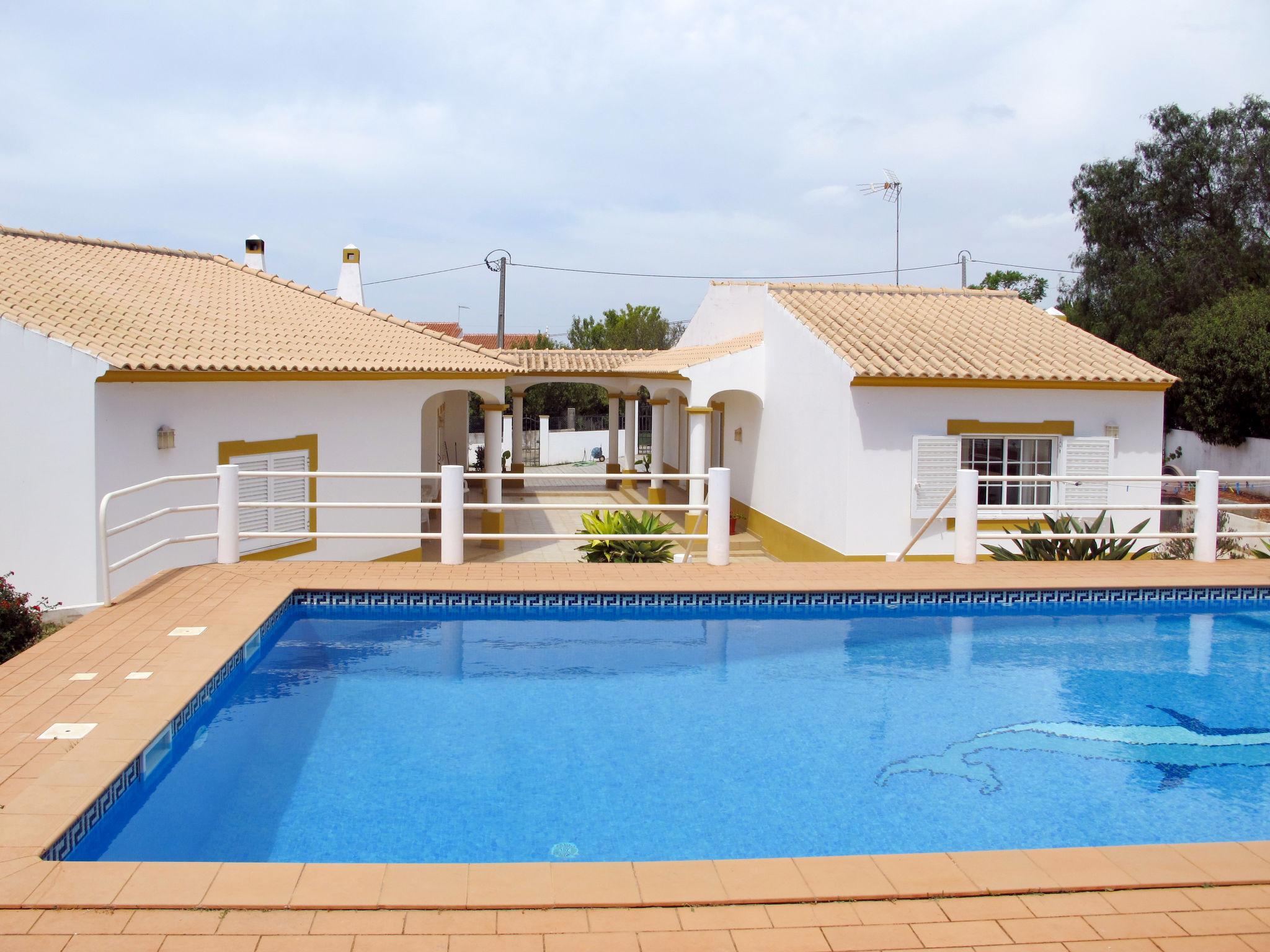 Foto 37 - Casa de 1 habitación en Albufeira con piscina privada y vistas al mar