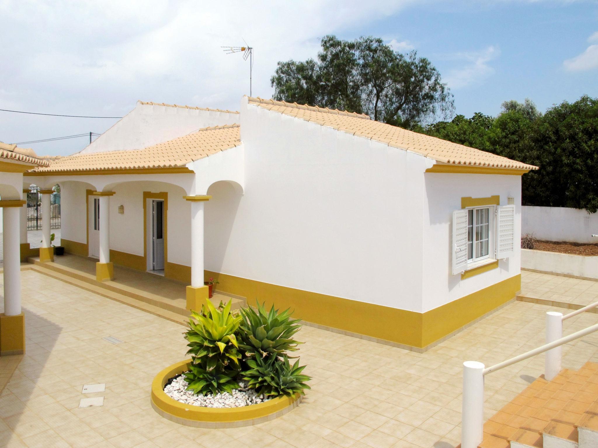 Foto 49 - Haus mit 1 Schlafzimmer in Albufeira mit privater pool und garten