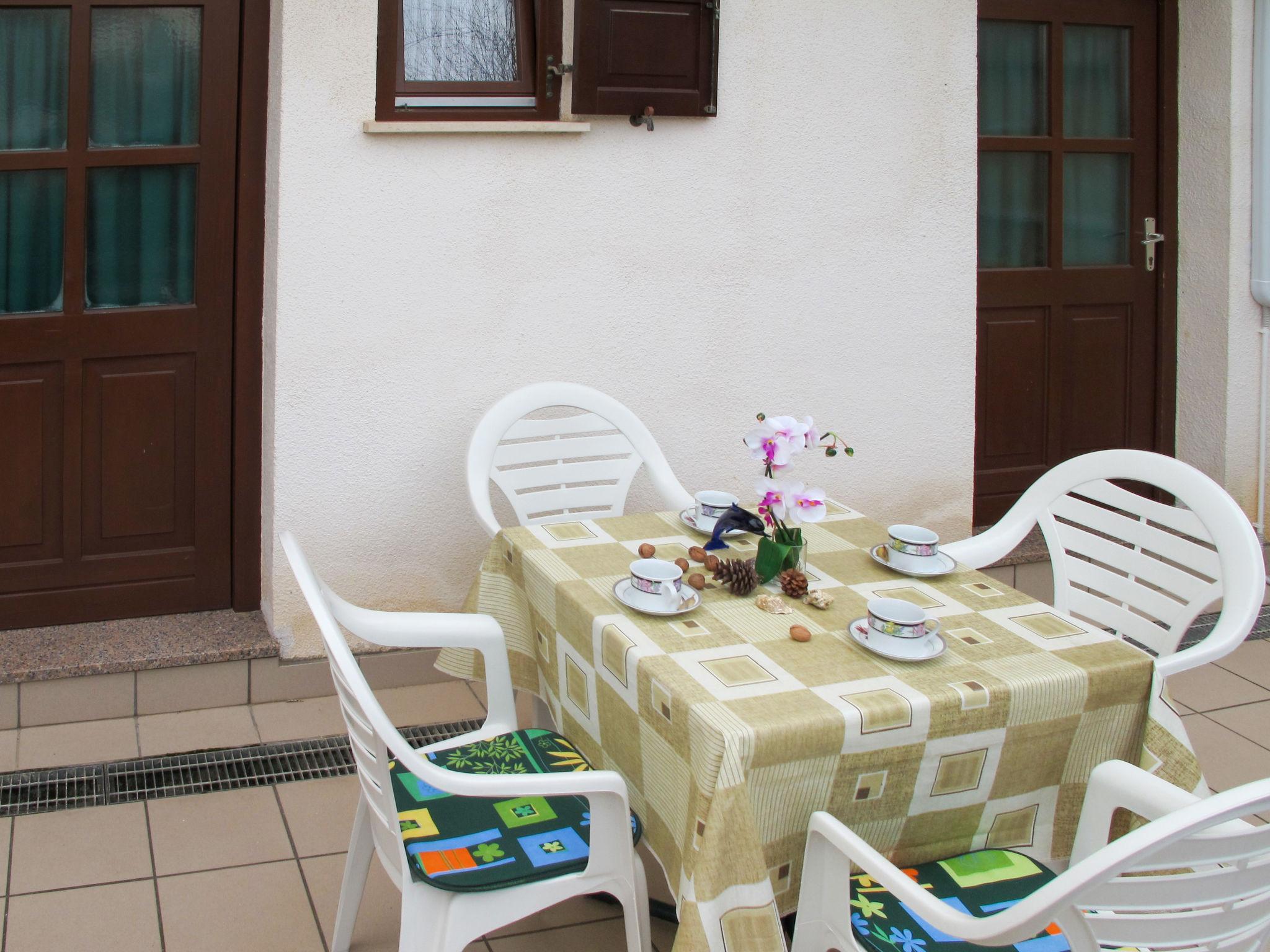 Foto 5 - Apartment mit 1 Schlafzimmer in Rovinj mit terrasse und blick aufs meer