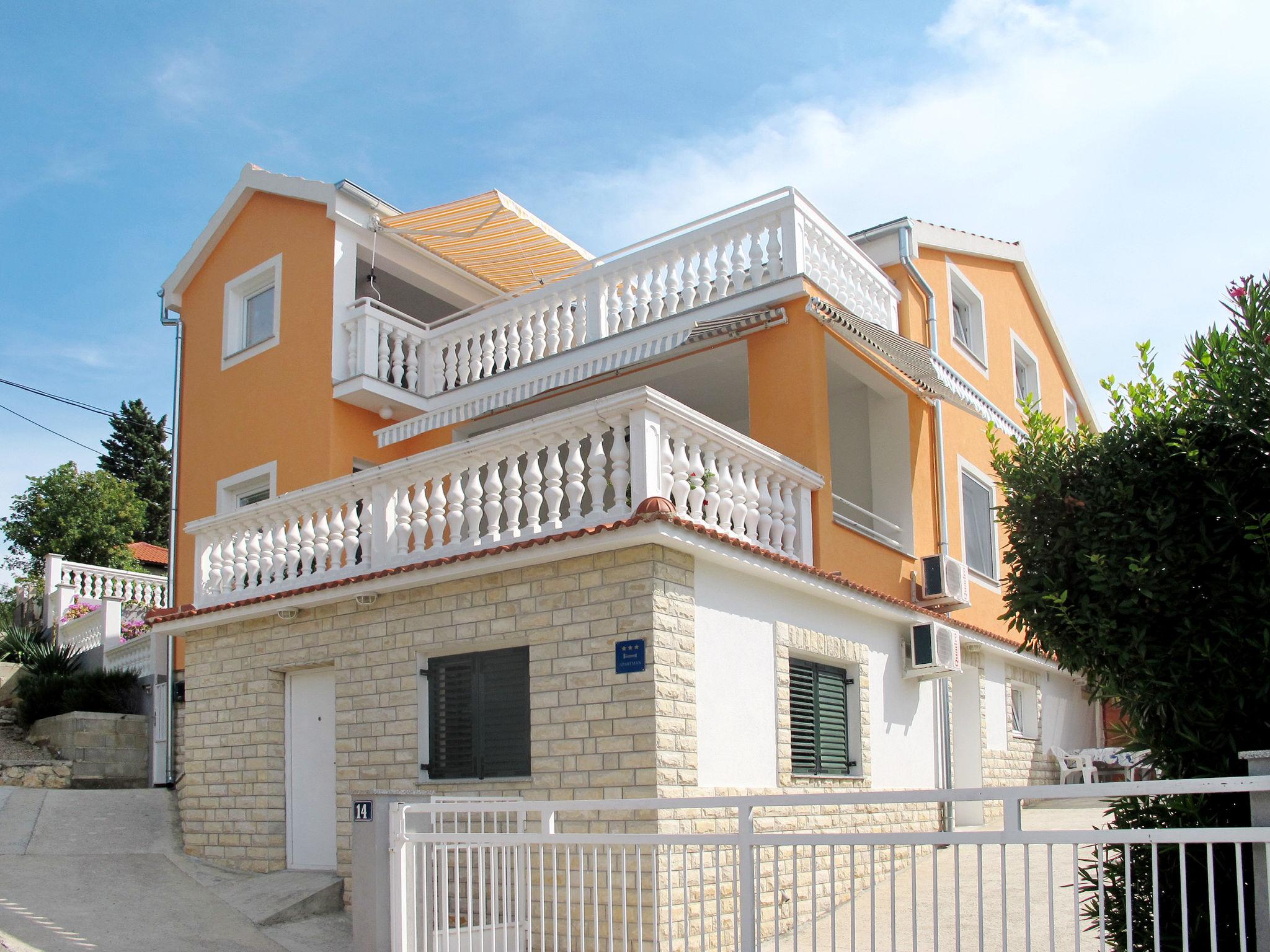 Photo 18 - Appartement de 2 chambres à Jasenice avec terrasse et vues à la mer