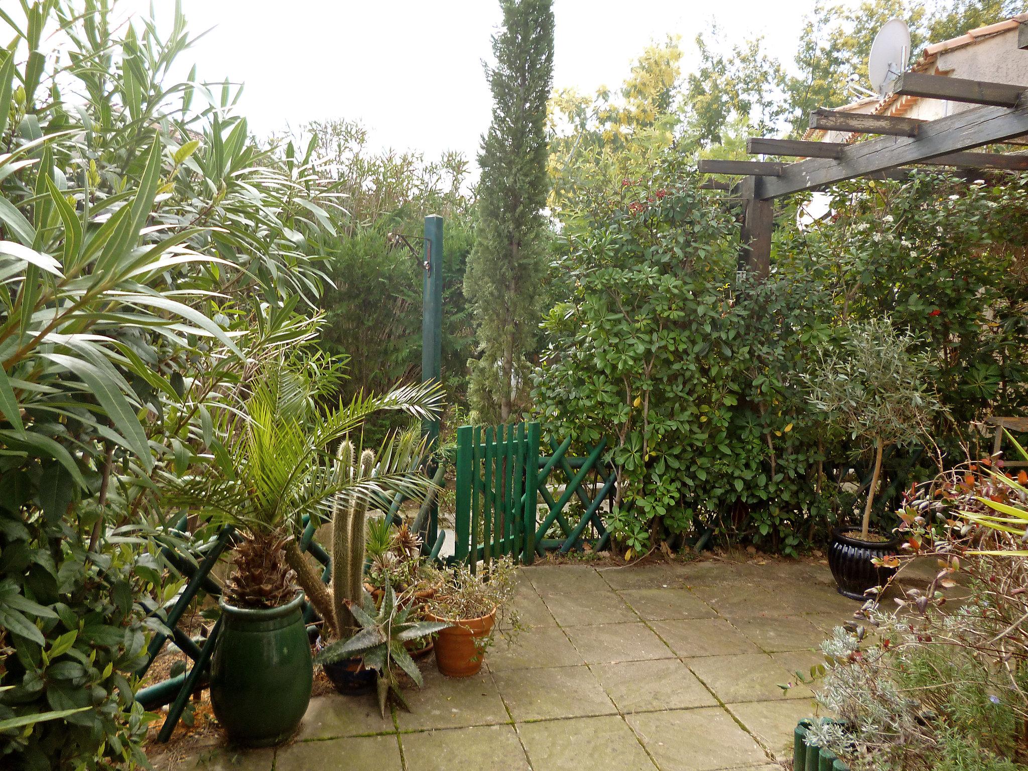 Photo 10 - Maison de 2 chambres à Cogolin avec piscine et jardin