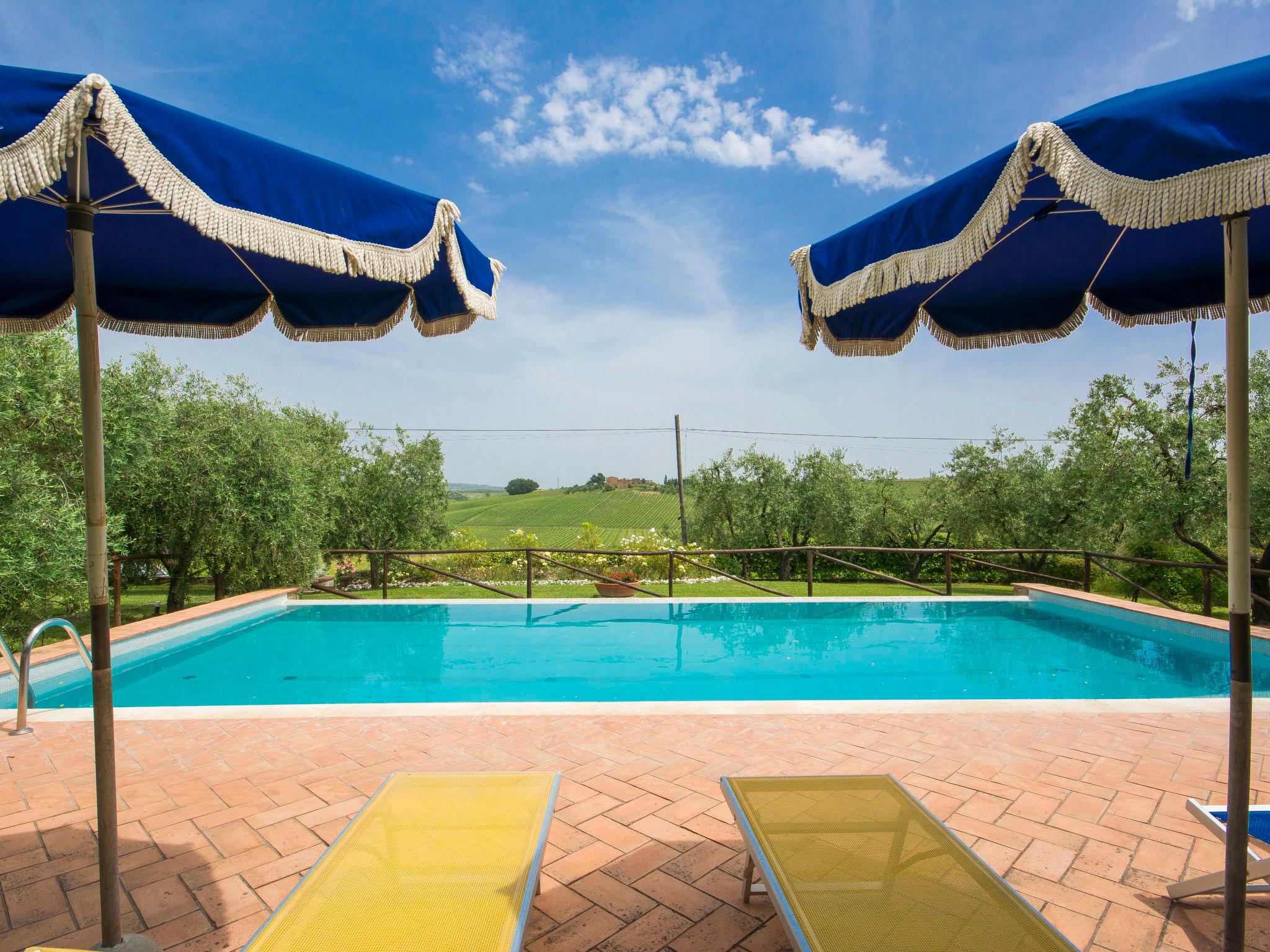 Photo 2 - 2 bedroom Apartment in Vinci with swimming pool and garden