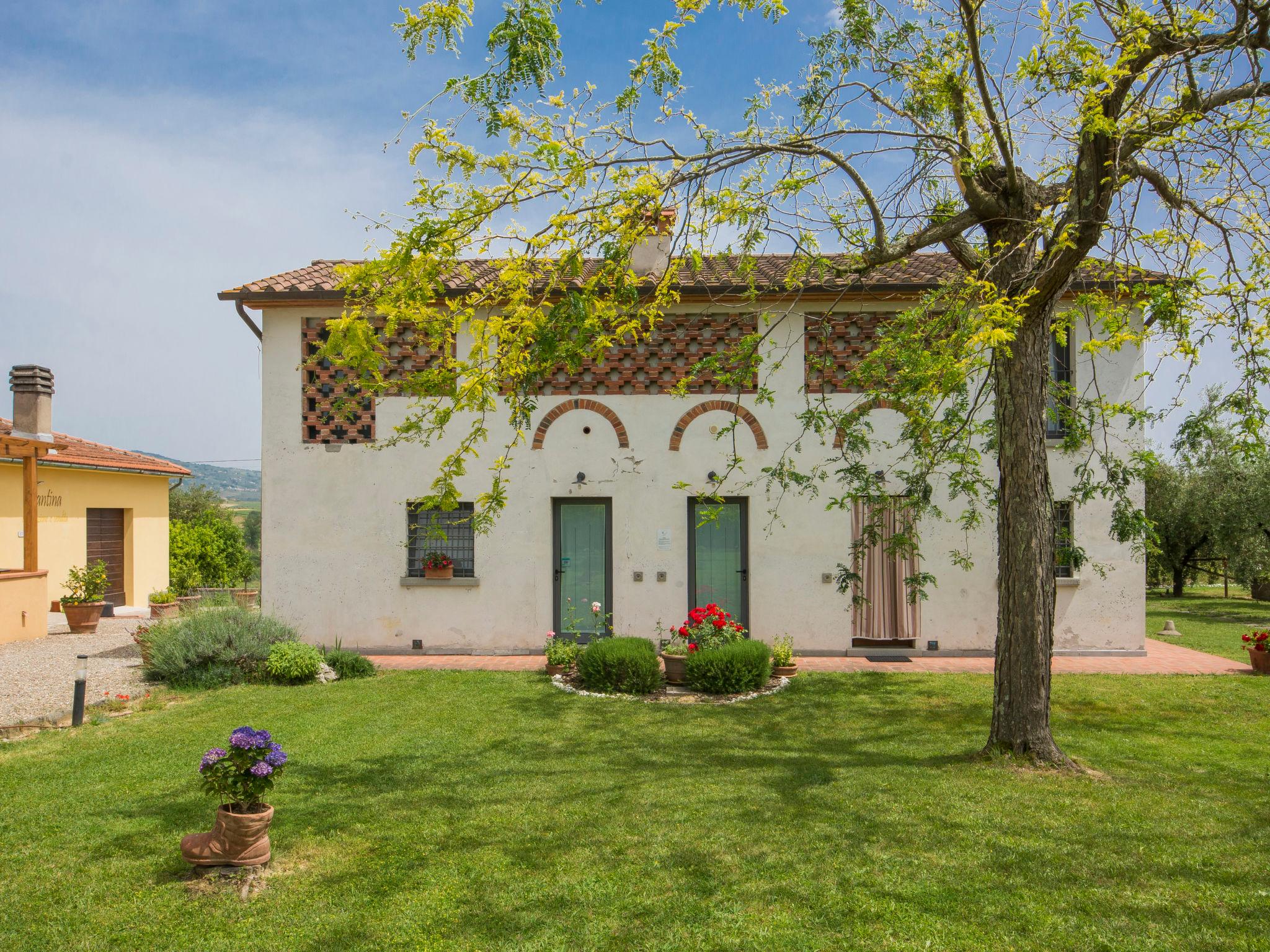 Foto 1 - Appartamento con 1 camera da letto a Vinci con piscina e giardino