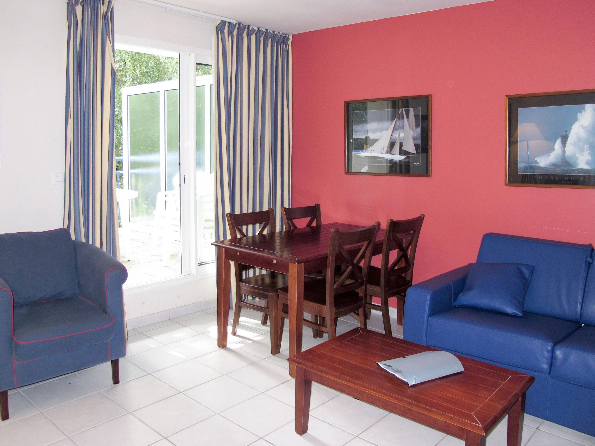 Photo 3 - 3 bedroom Apartment in Pornichet with swimming pool and garden