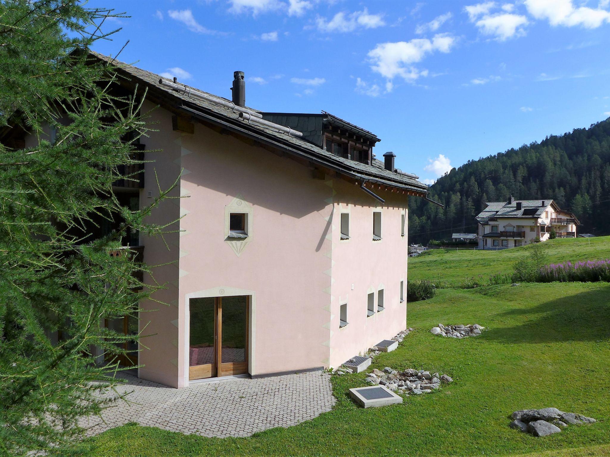 Foto 18 - Apartment mit 2 Schlafzimmern in Silvaplana mit terrasse und blick auf die berge