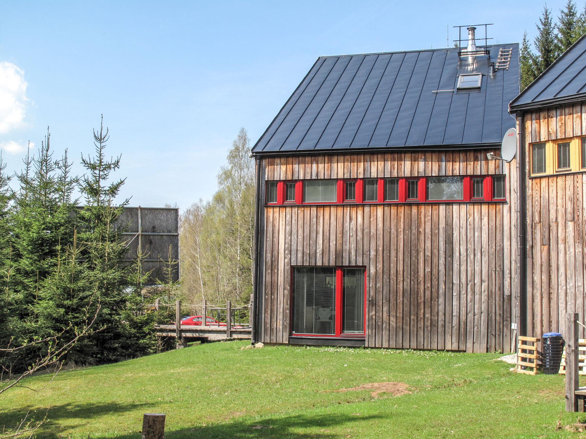 Photo 16 - Maison de 5 chambres à Harrachov avec jardin et terrasse