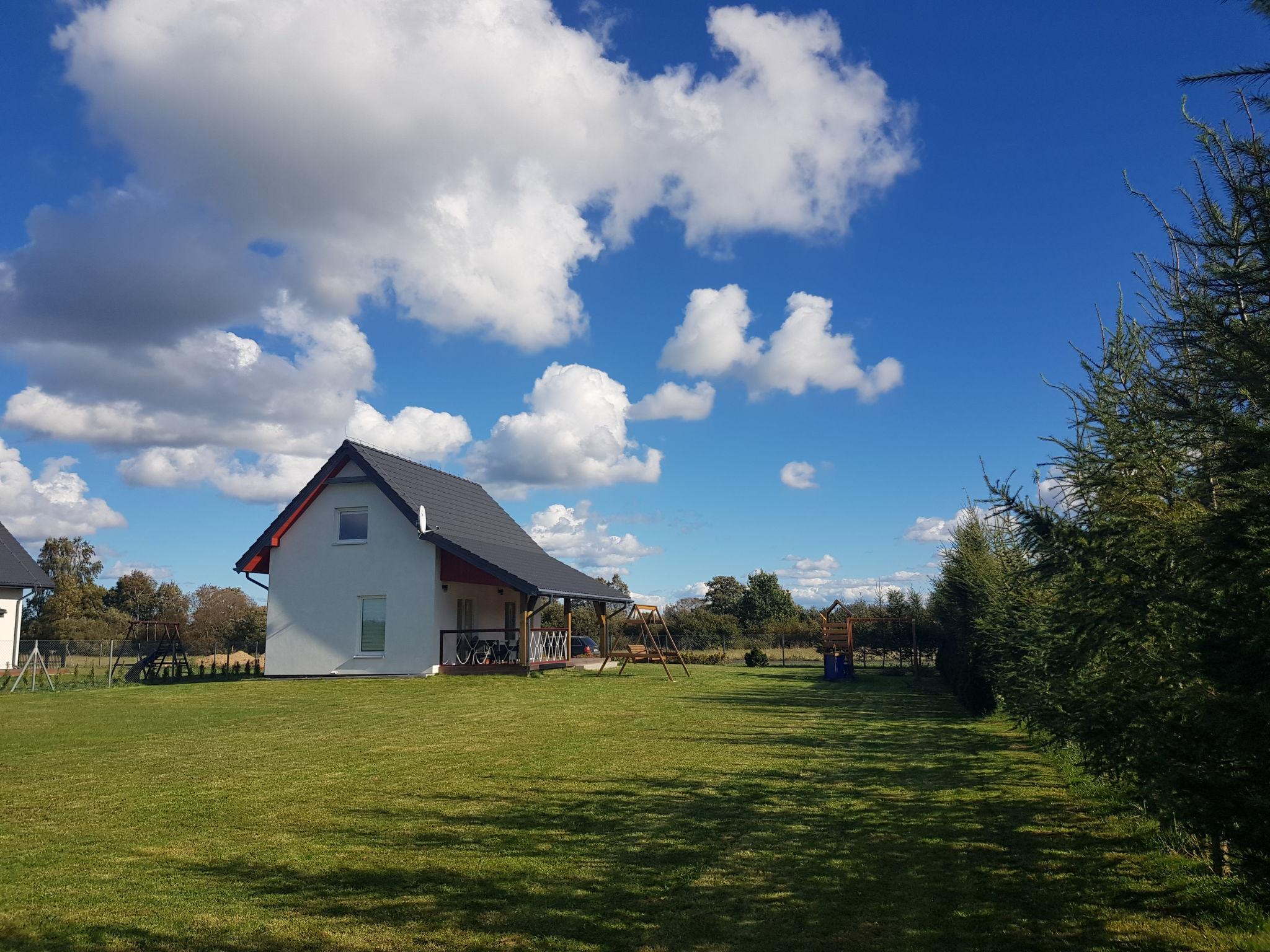 Photo 9 - Maison de 2 chambres à Smołdzino avec jardin et terrasse