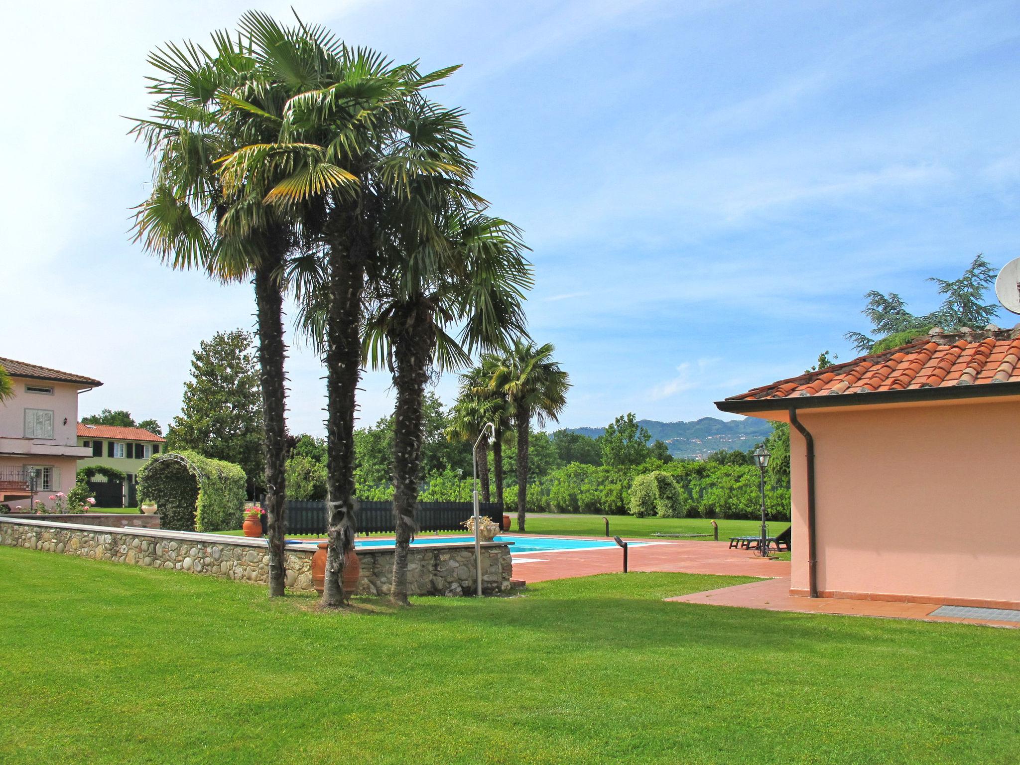 Photo 16 - Maison de 1 chambre à Capannori avec piscine privée et jardin
