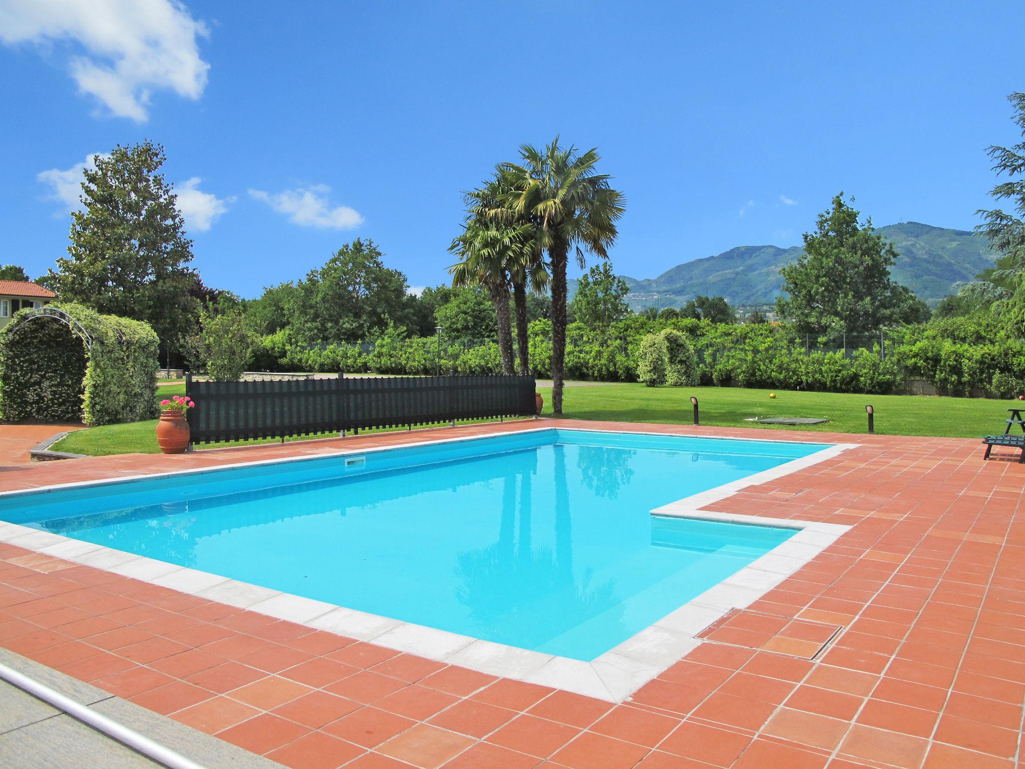 Photo 3 - Maison de 1 chambre à Capannori avec piscine privée et jardin