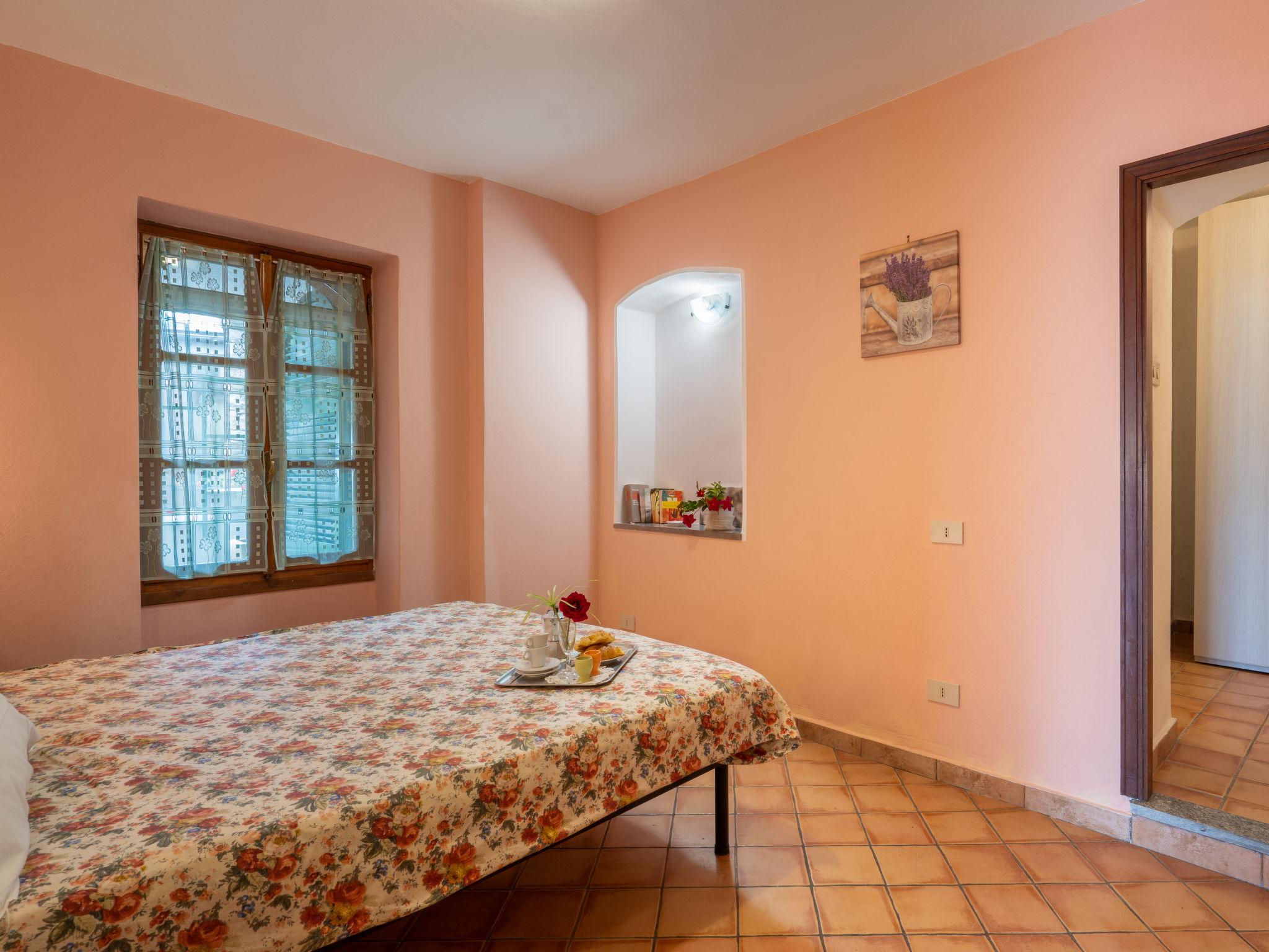 Foto 9 - Apartamento de 1 quarto em Prelà com piscina e jardim