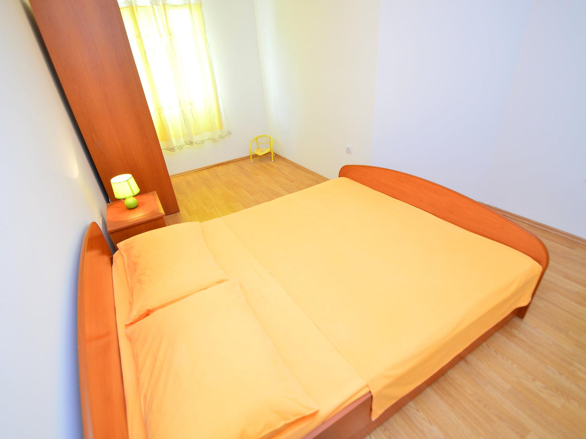 Foto 14 - Apartamento de 2 quartos em Sibenik