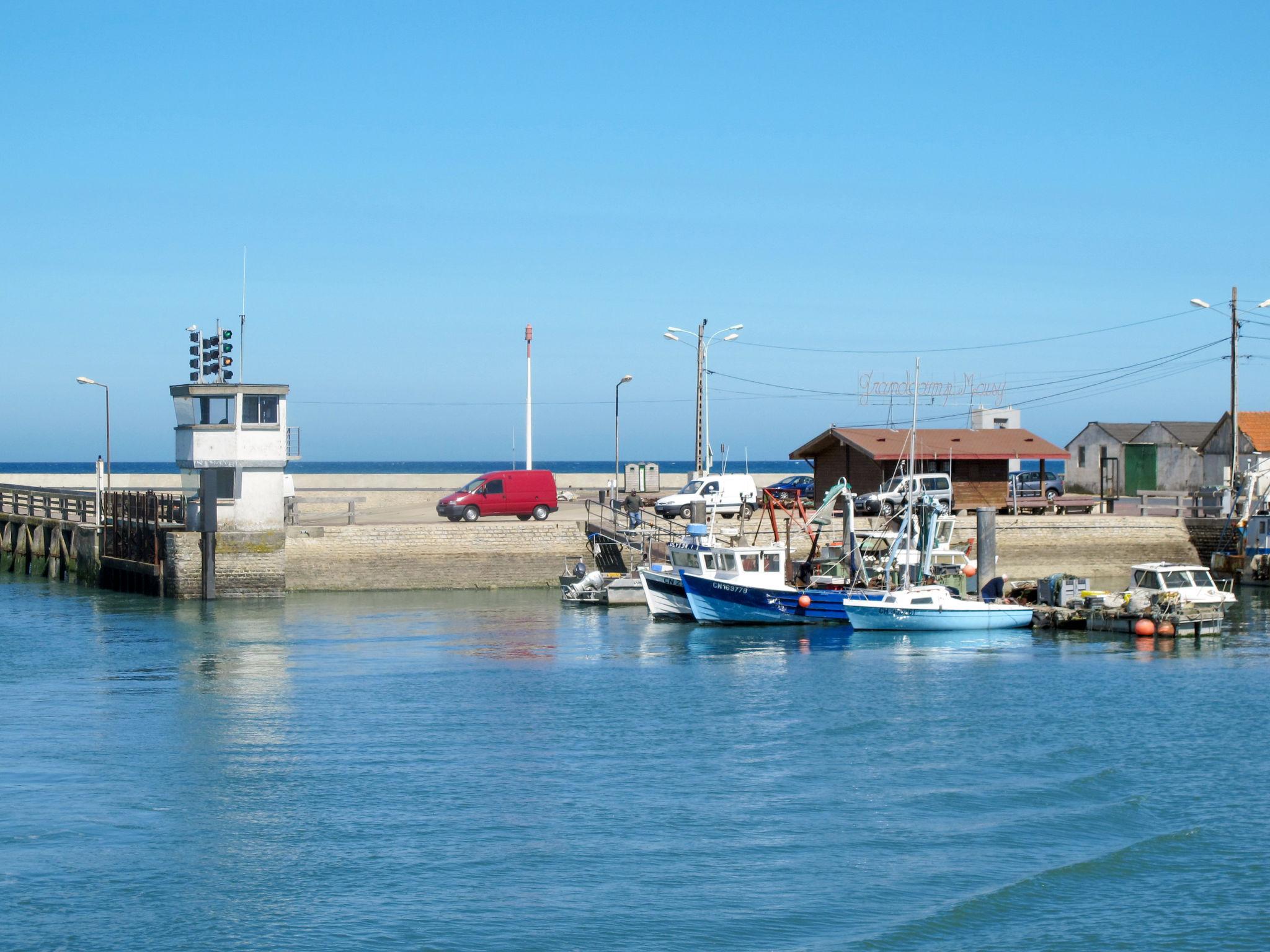 Photo 25 - Maison de 4 chambres à Grandcamp-Maisy avec terrasse et vues à la mer