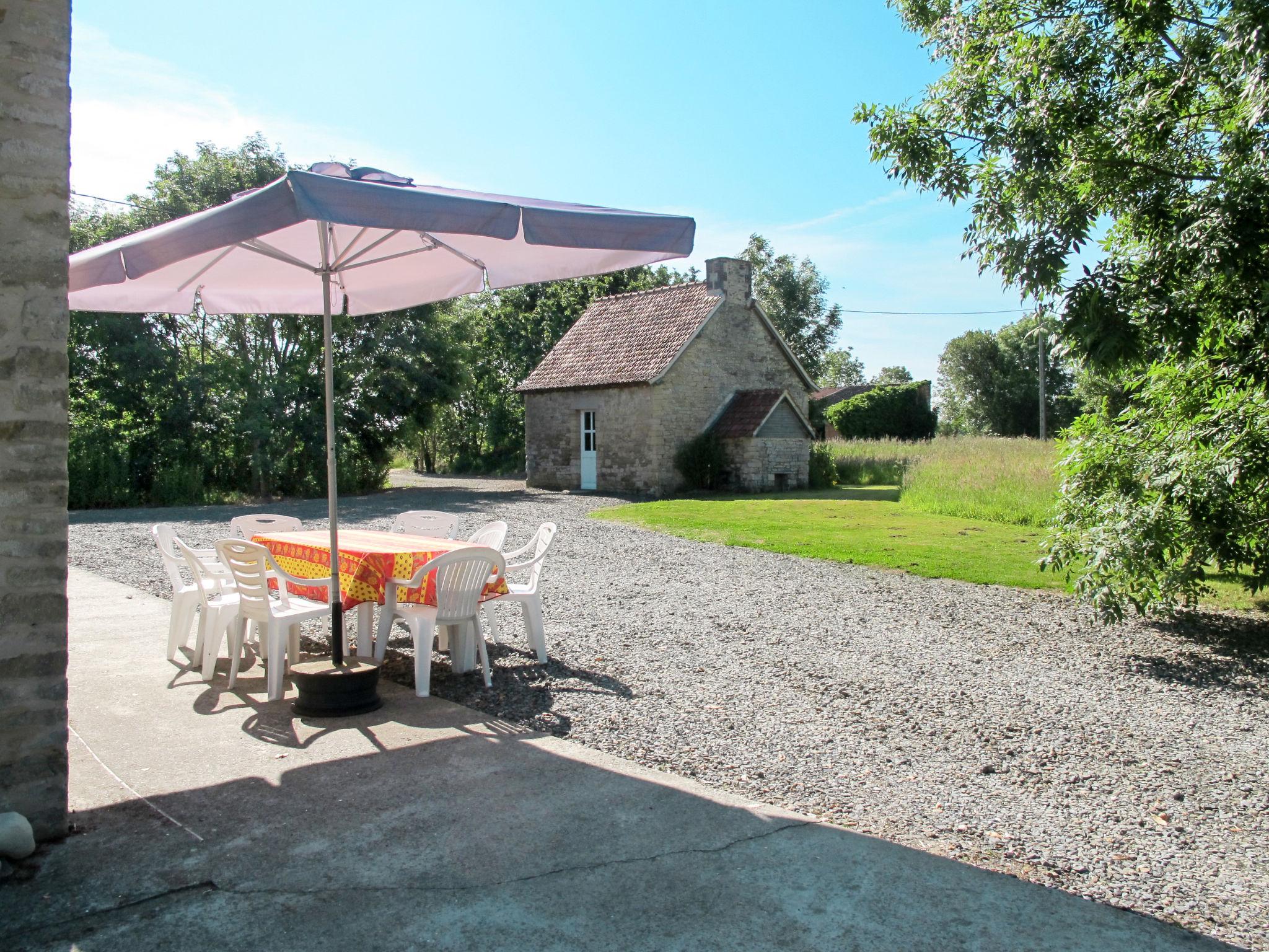 Photo 2 - Maison de 4 chambres à Grandcamp-Maisy avec jardin et terrasse