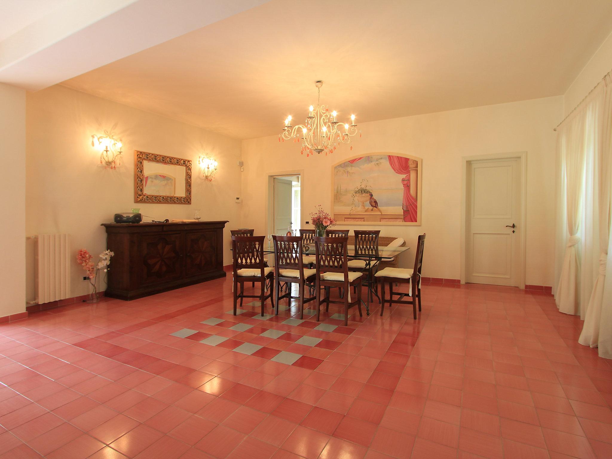 Photo 11 - 6 bedroom House in Forte dei Marmi with private pool and sea view