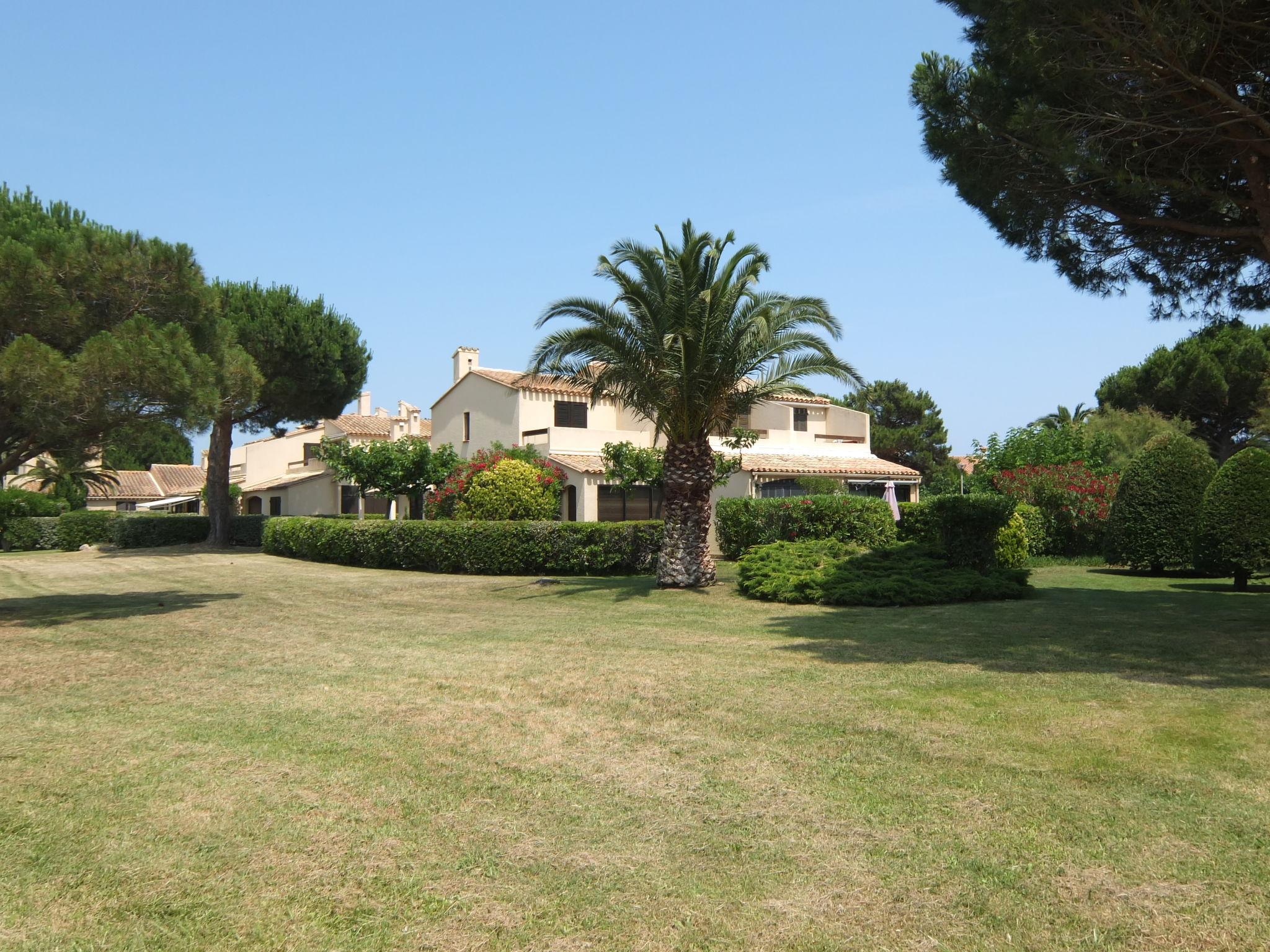 Foto 11 - Apartment mit 1 Schlafzimmer in Saint-Cyprien mit blick aufs meer