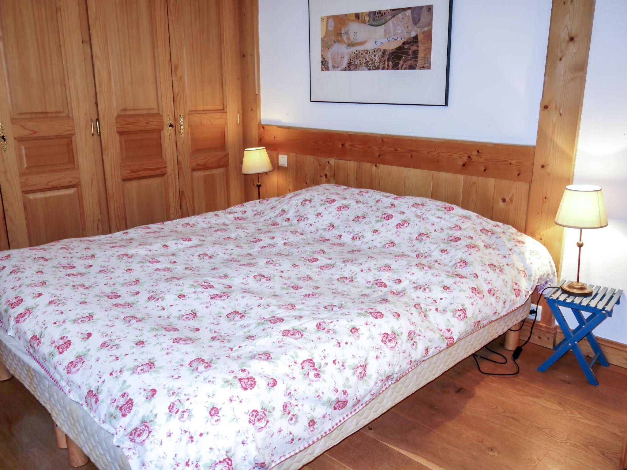 Foto 26 - Casa con 5 camere da letto a Saint-Gervais-les-Bains con piscina privata e vista sulle montagne