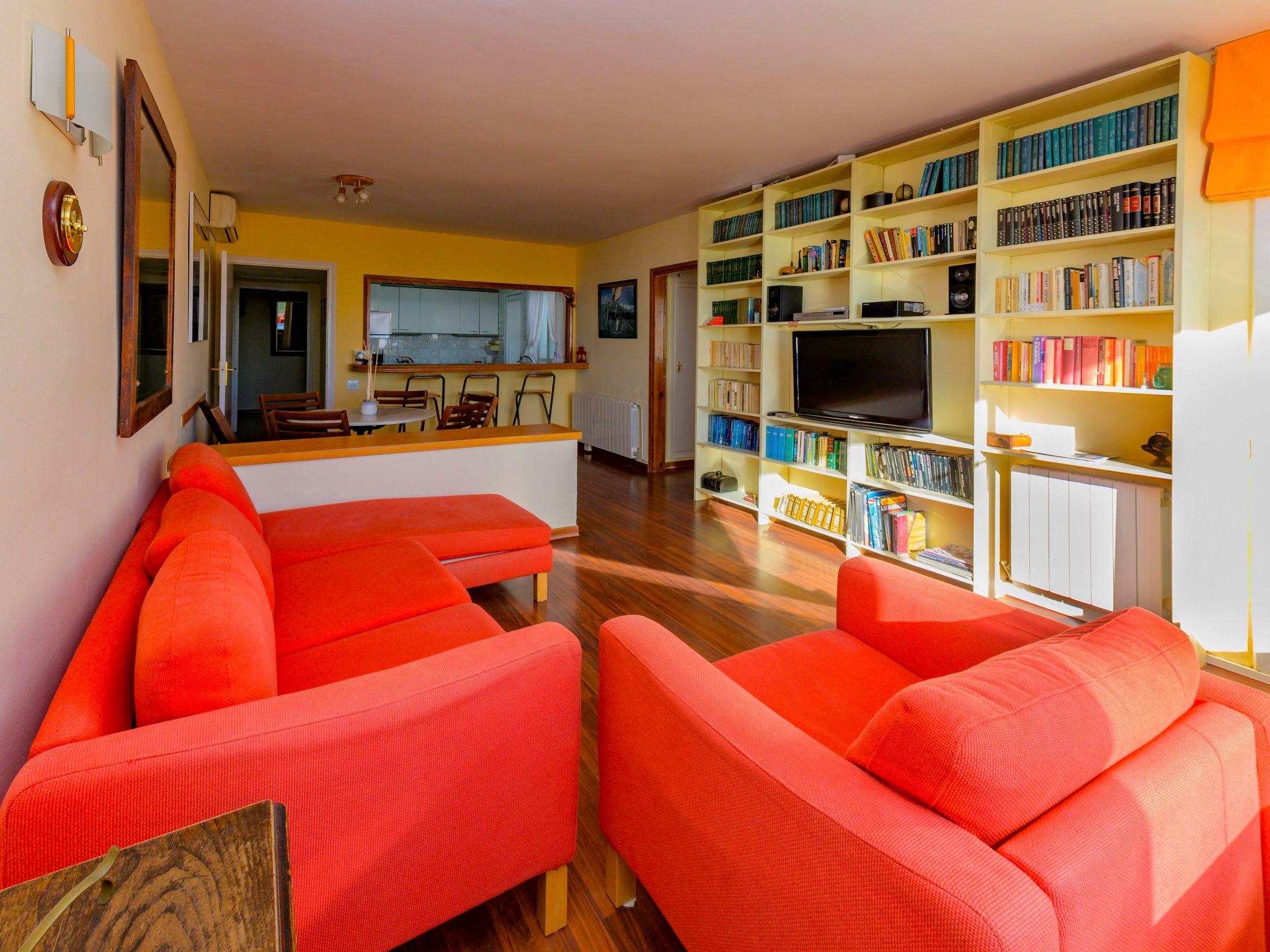 Foto 6 - Apartamento de 3 quartos em Sitges com piscina e vistas do mar