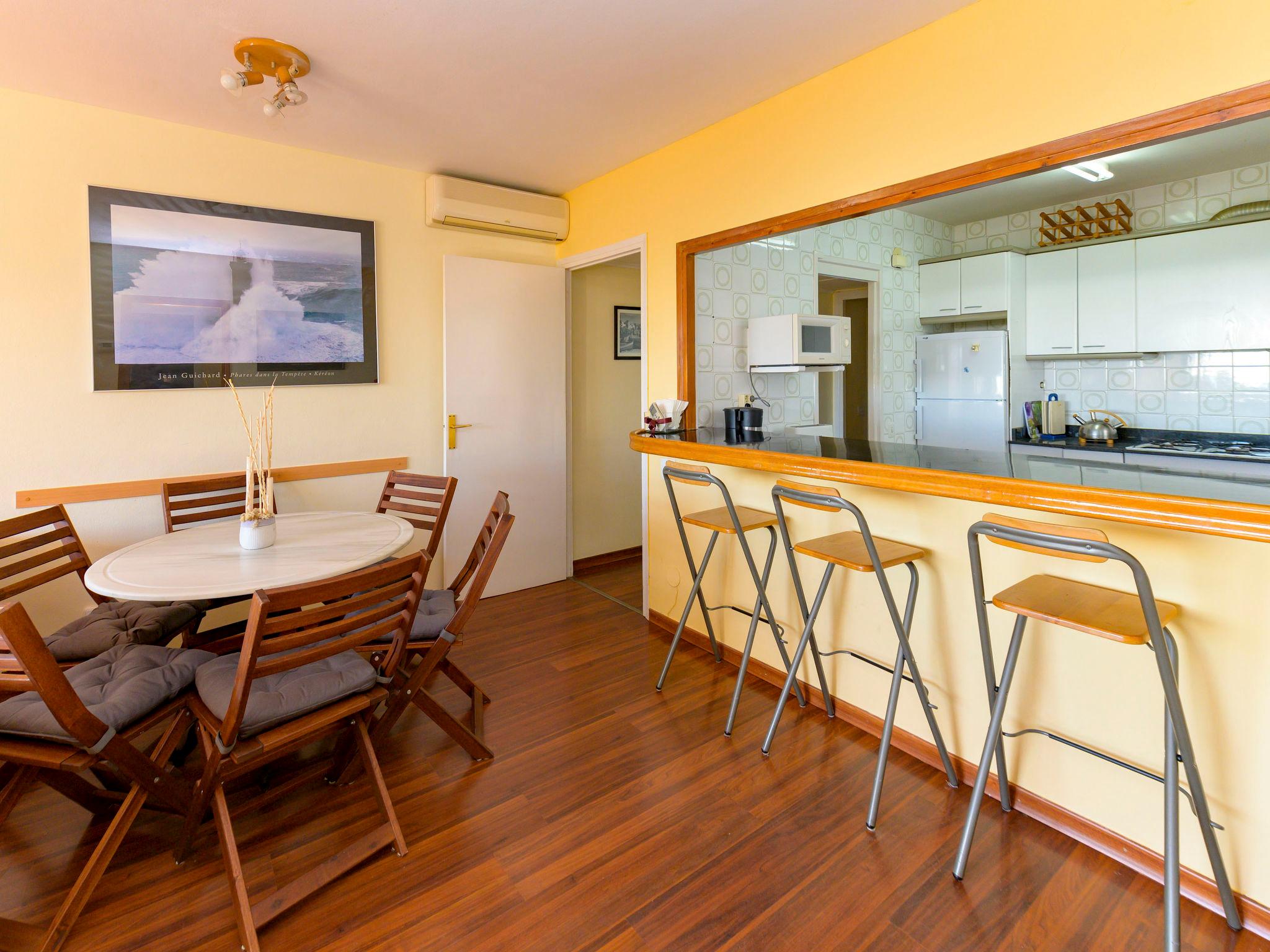 Foto 3 - Apartamento de 3 habitaciones en Sitges con piscina y vistas al mar