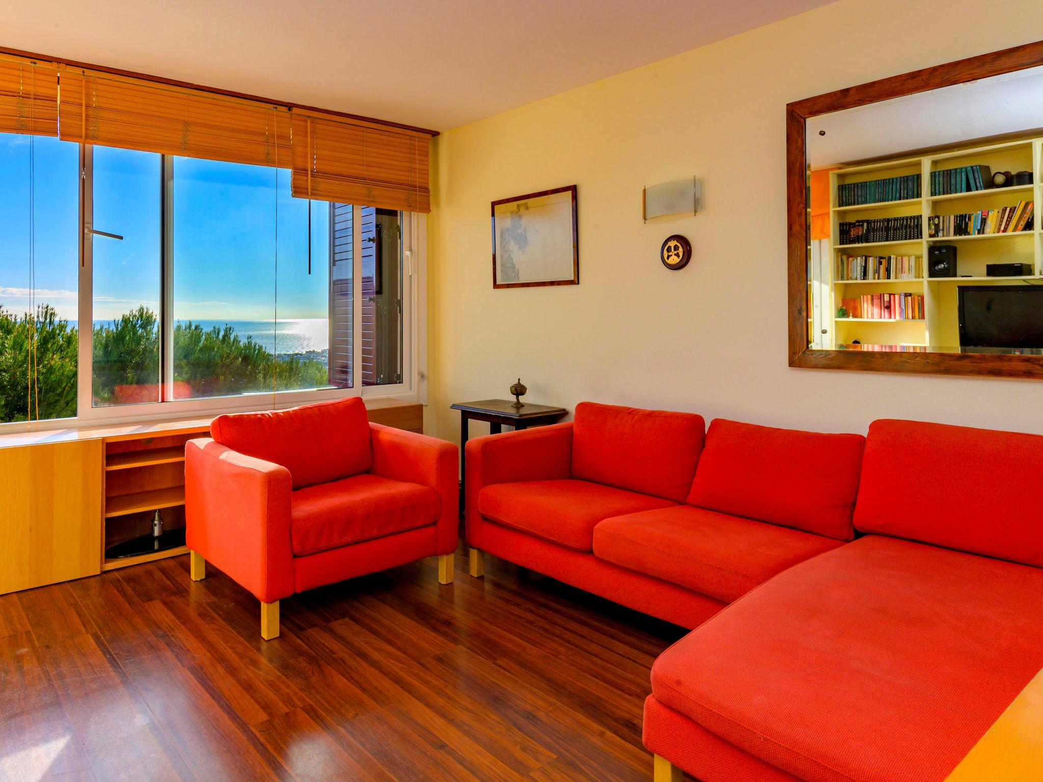 Foto 2 - Appartamento con 3 camere da letto a Sitges con piscina e vista mare