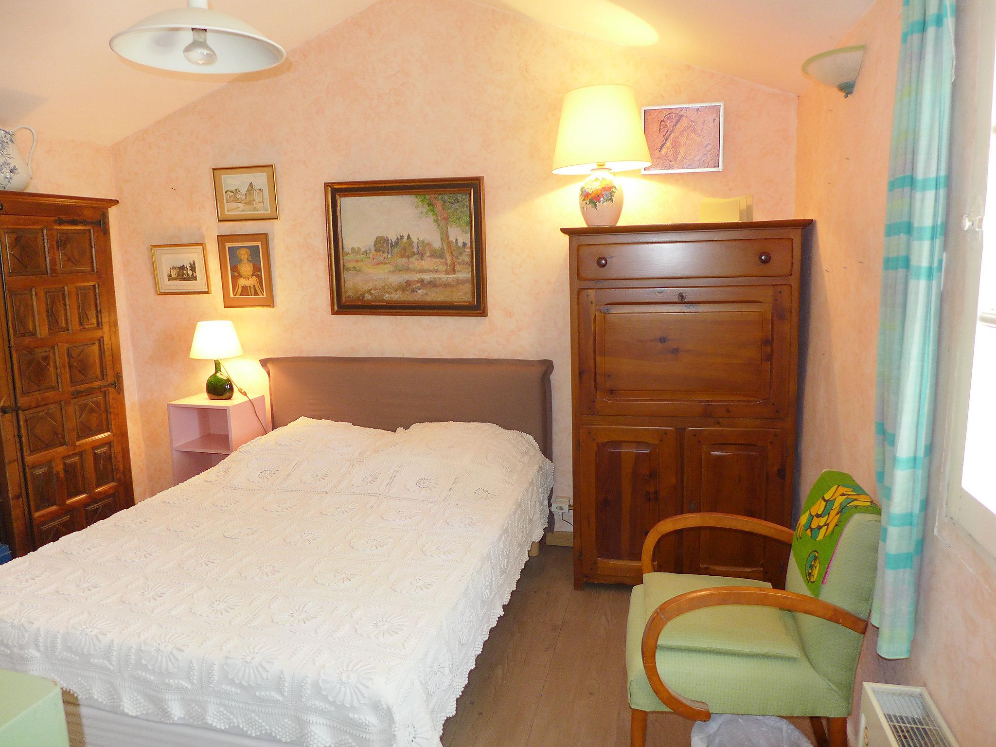 Foto 8 - Haus mit 3 Schlafzimmern in Saint-Cyr-sur-Mer mit garten und blick aufs meer