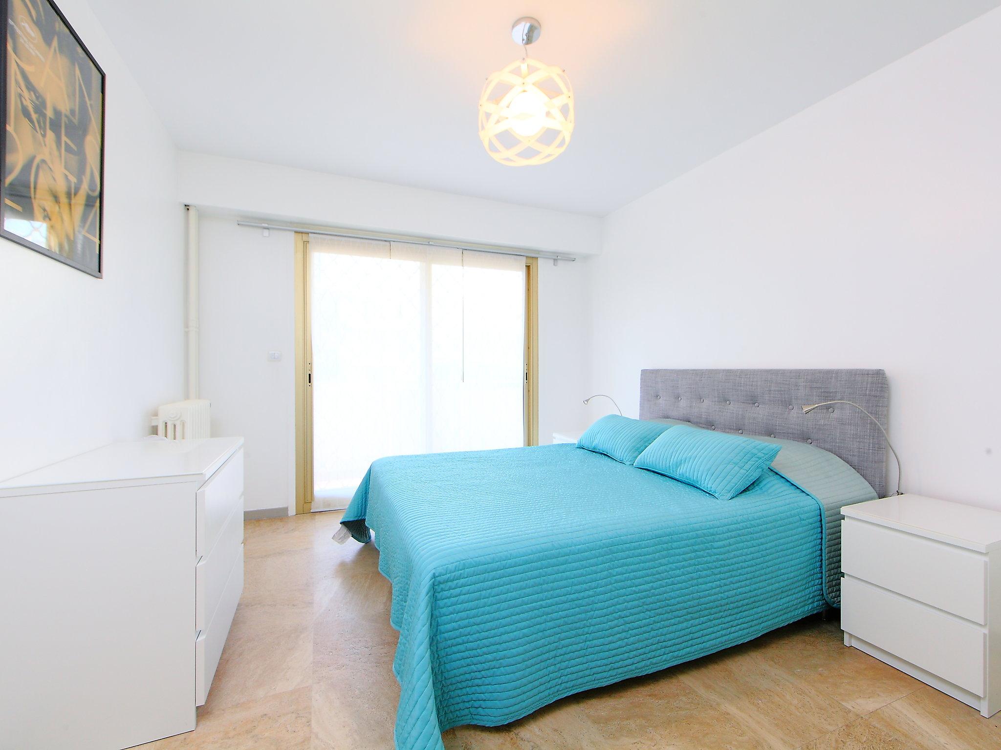 Foto 5 - Appartamento con 3 camere da letto a Cannes con terrazza