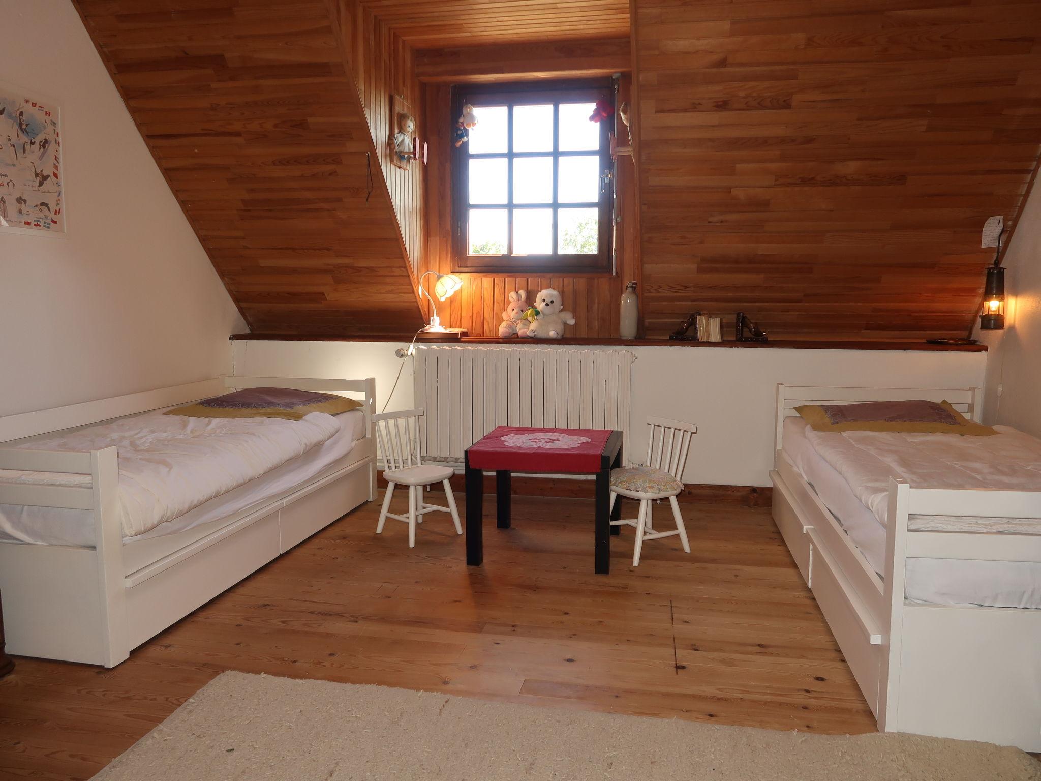 Foto 9 - Casa con 4 camere da letto a Plouescat con giardino e vista mare