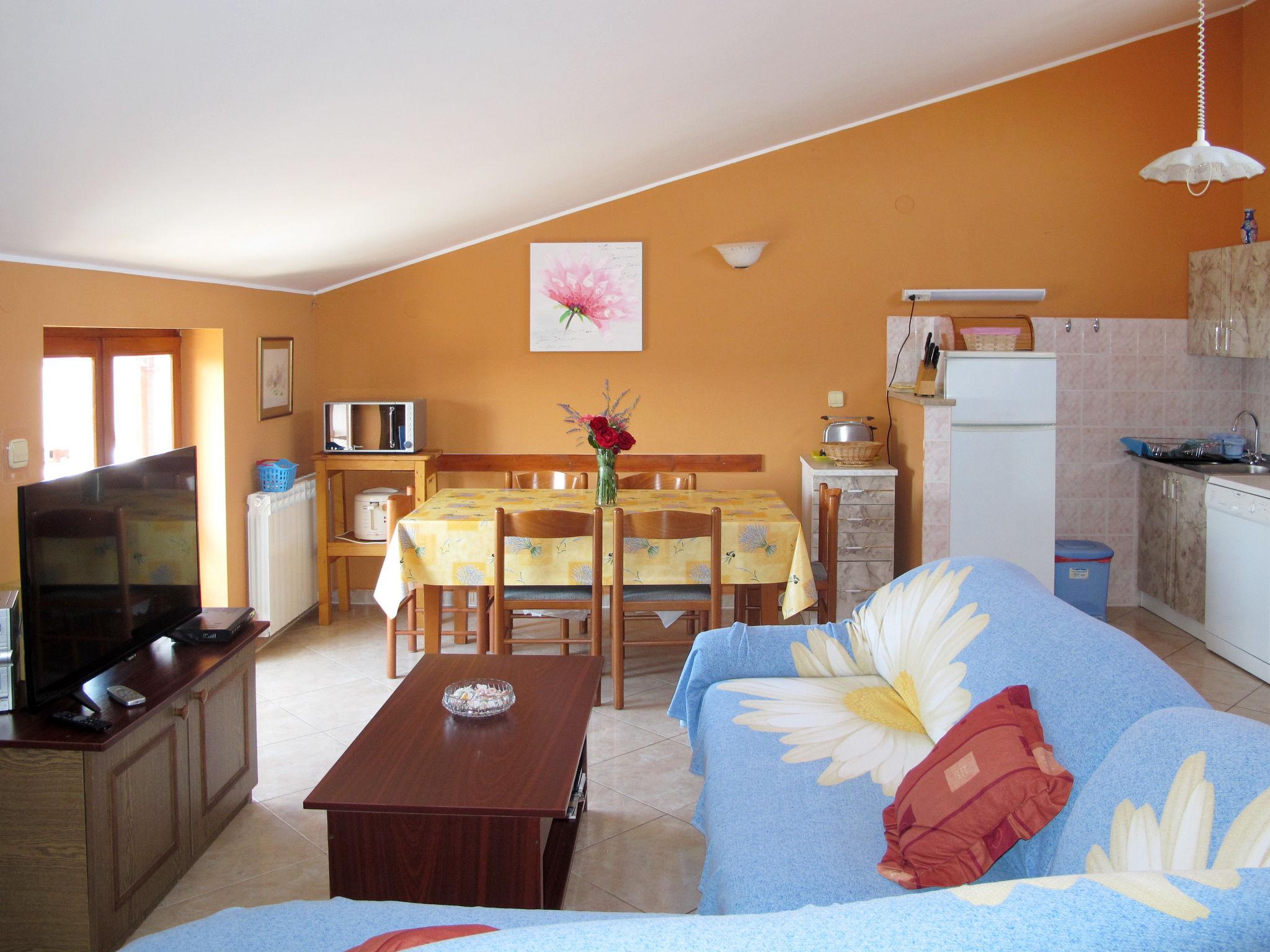 Photo 4 - 2 bedroom Apartment in Medulin with sea view