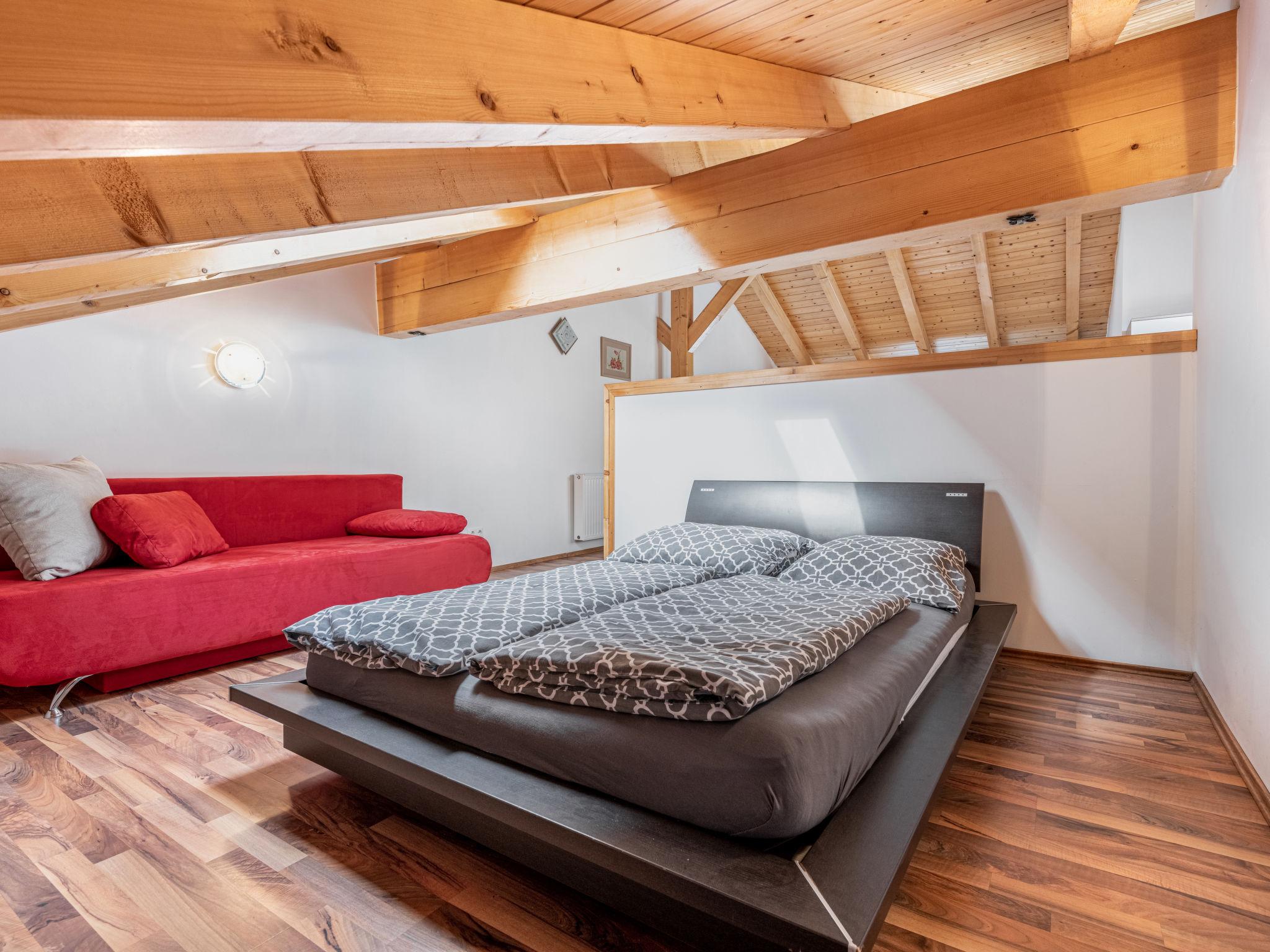 Foto 5 - Apartment mit 1 Schlafzimmer in Goldegg mit garten und blick auf die berge