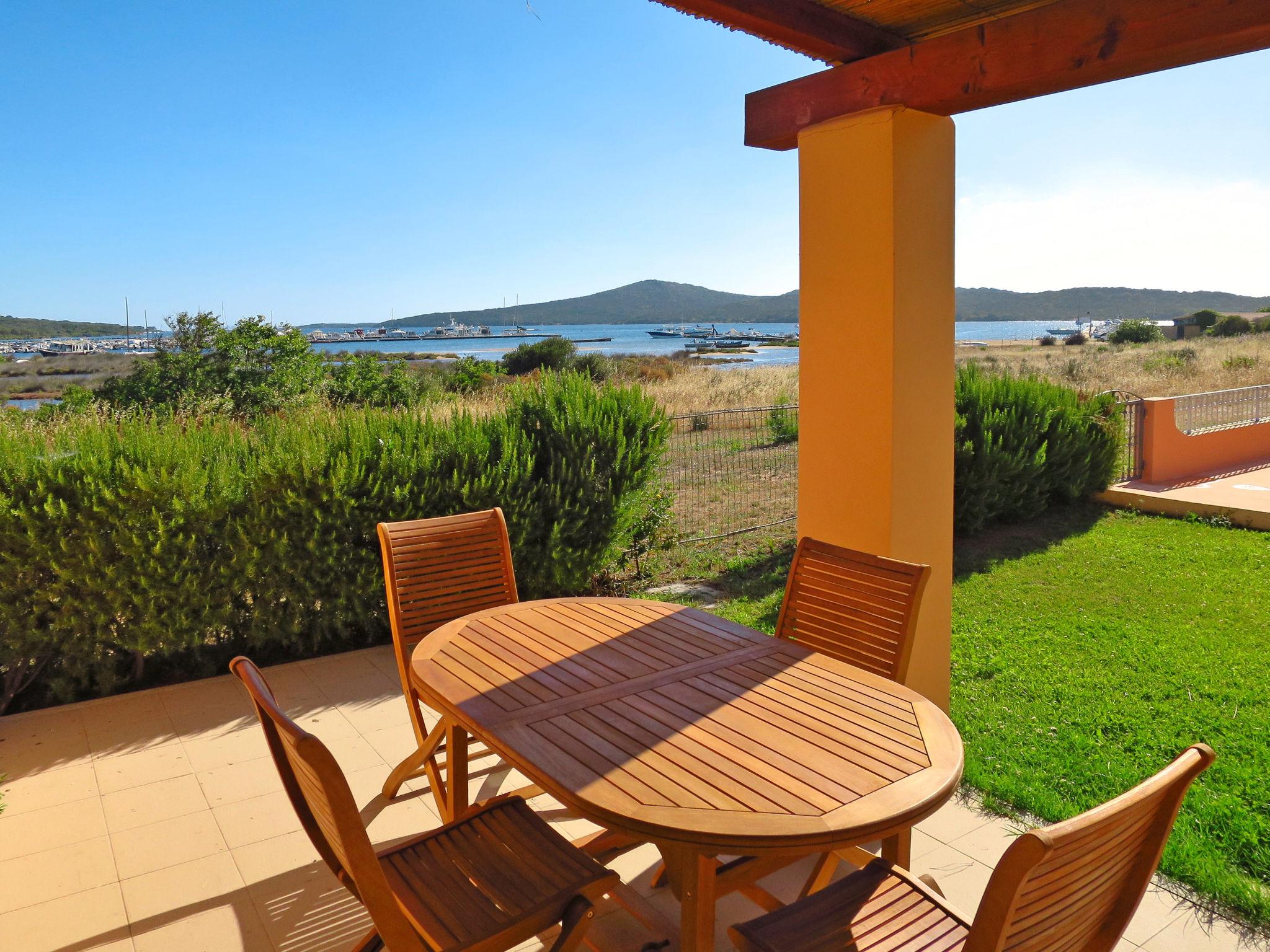 Foto 11 - Apartamento de 1 habitación en Santa Teresa Gallura con terraza y vistas al mar