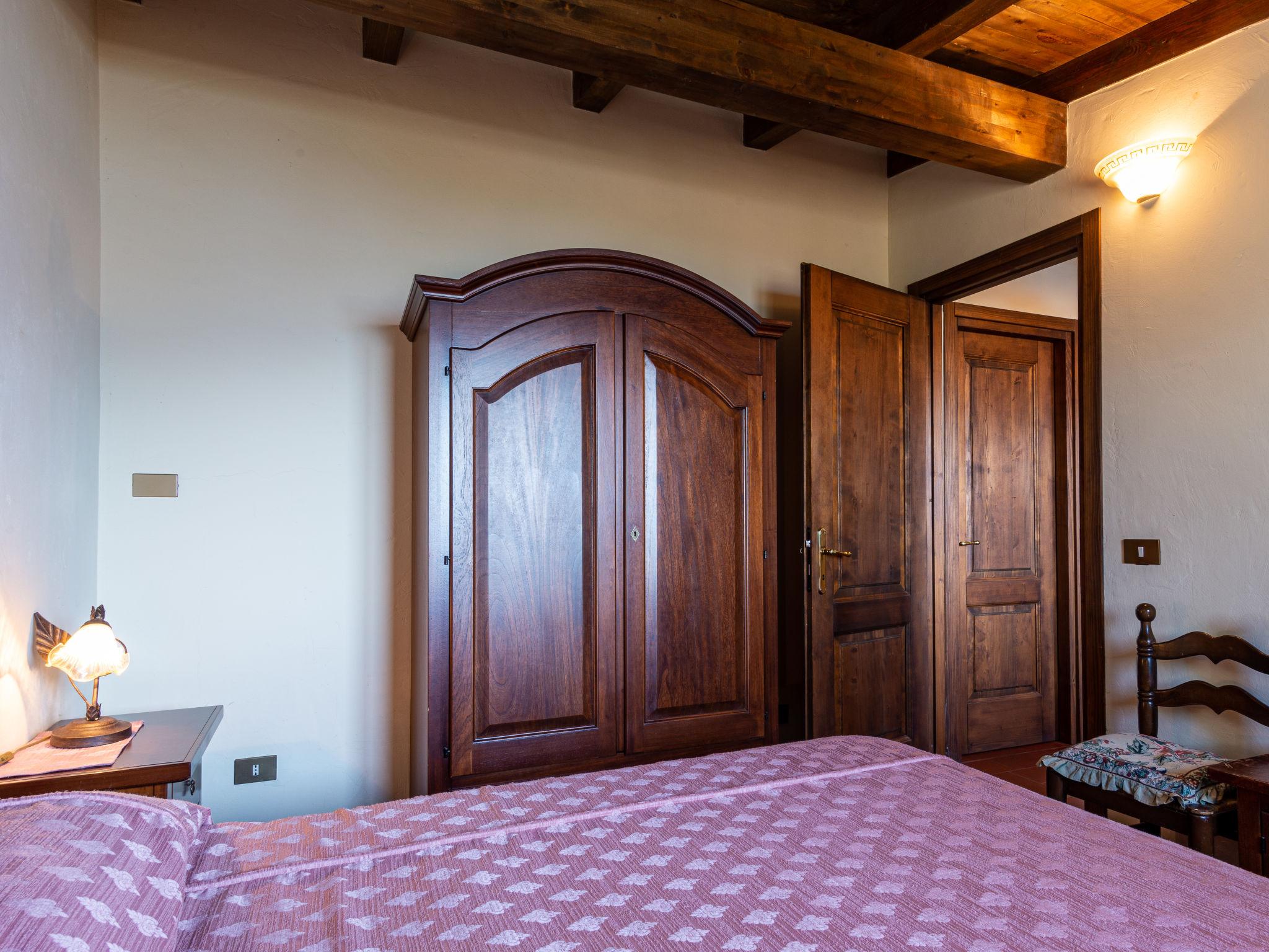 Foto 10 - Appartamento con 1 camera da letto a Gravedona ed Uniti con piscina e vista sulle montagne