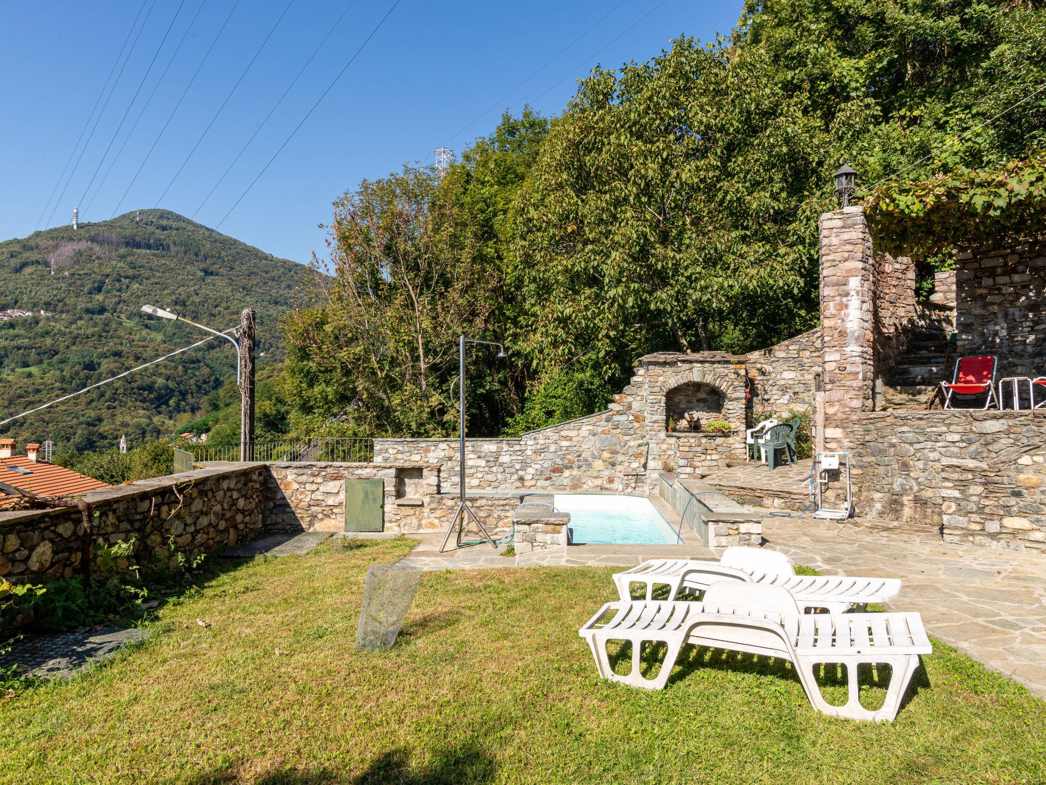 Photo 14 - Appartement de 1 chambre à Gravedona ed Uniti avec piscine et vues sur la montagne