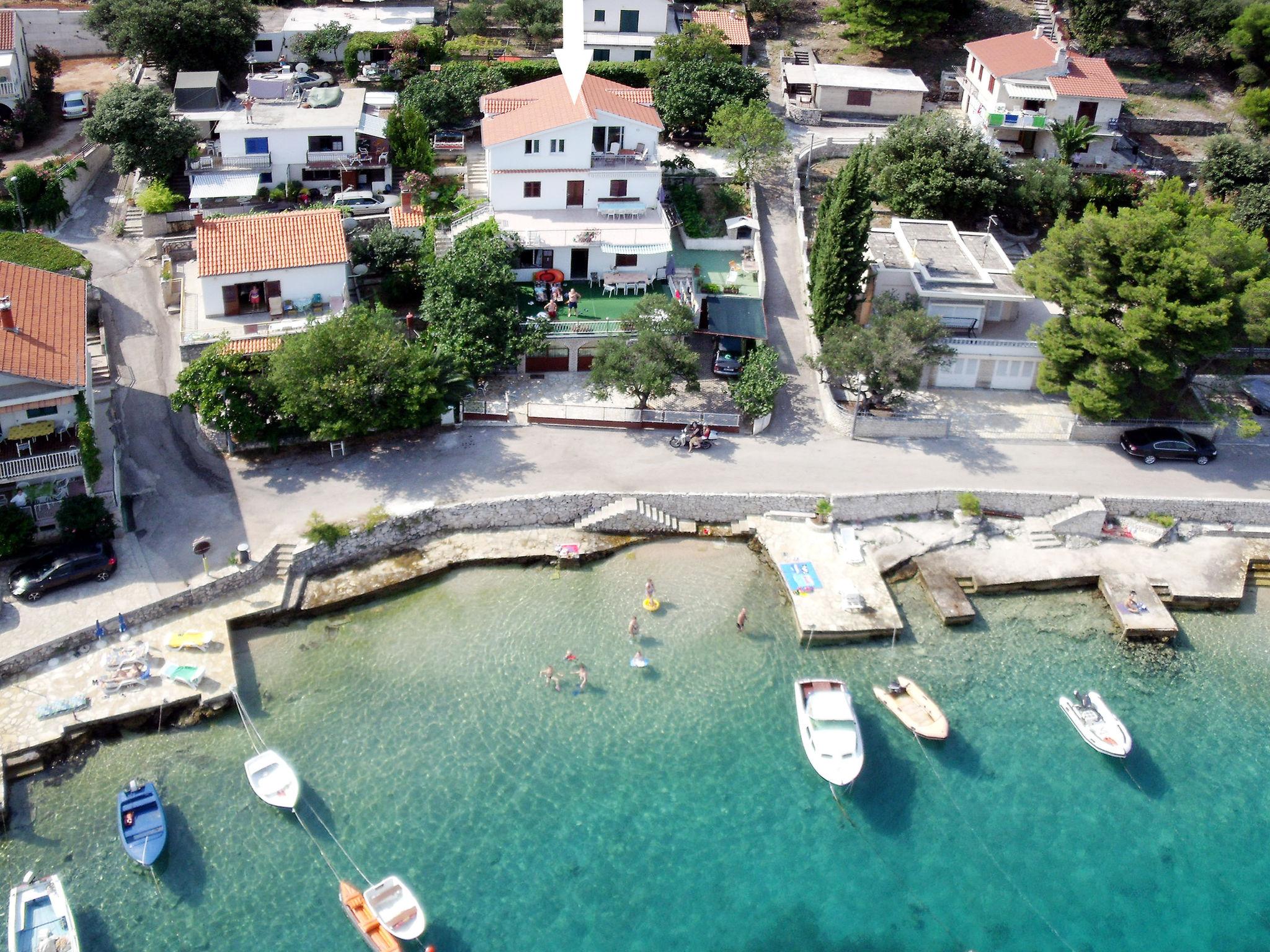 Foto 3 - Apartamento de 3 quartos em Sibenik com terraço e vistas do mar