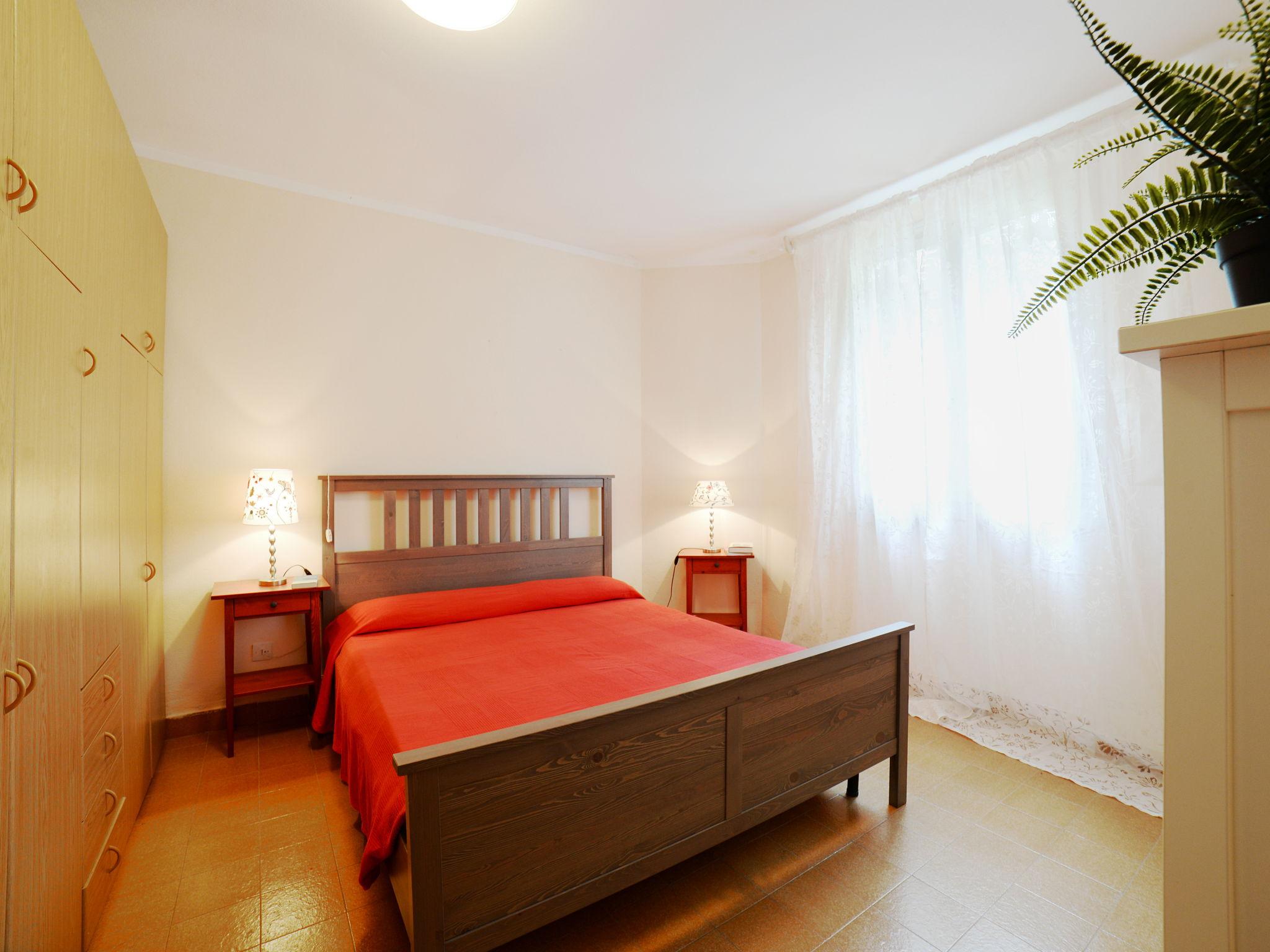 Foto 12 - Appartamento con 2 camere da letto a Rio con giardino e vista mare