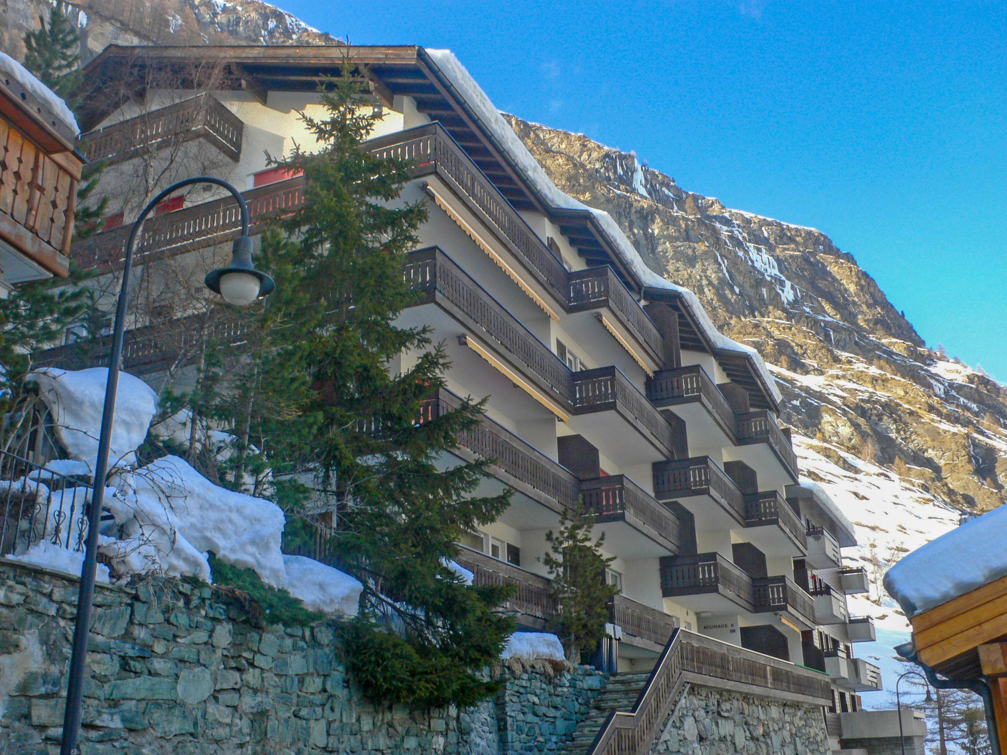 Photo 13 - Apartment in Zermatt with mountain view