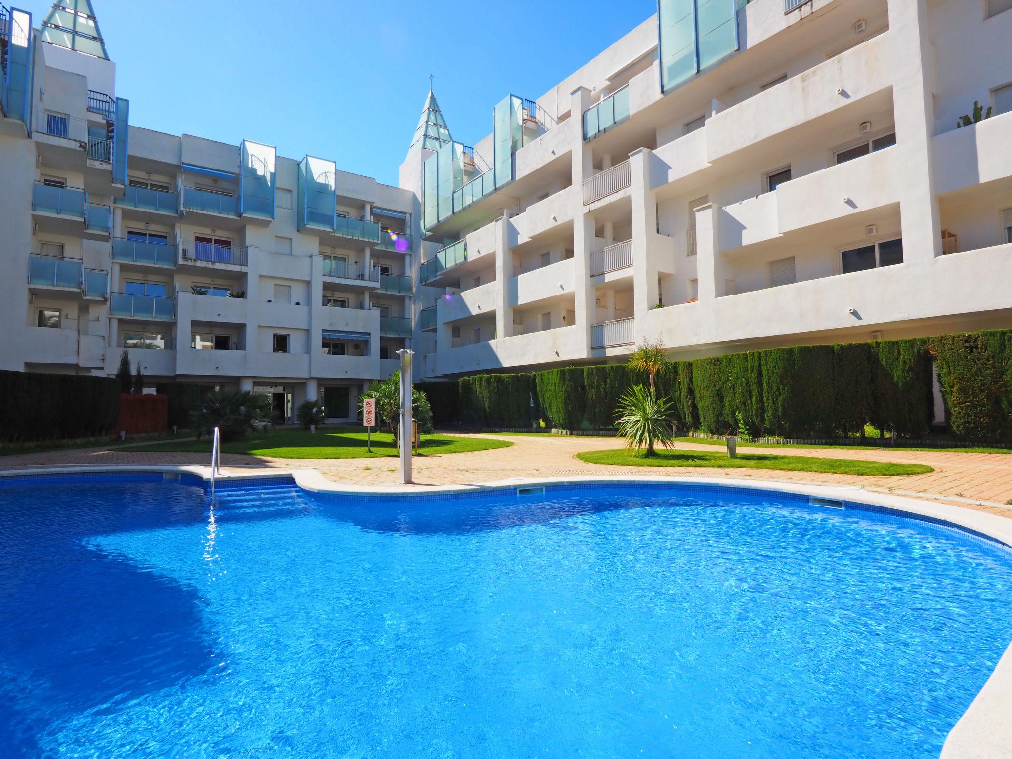 Foto 11 - Apartamento de 2 quartos em Roses com piscina e vistas do mar