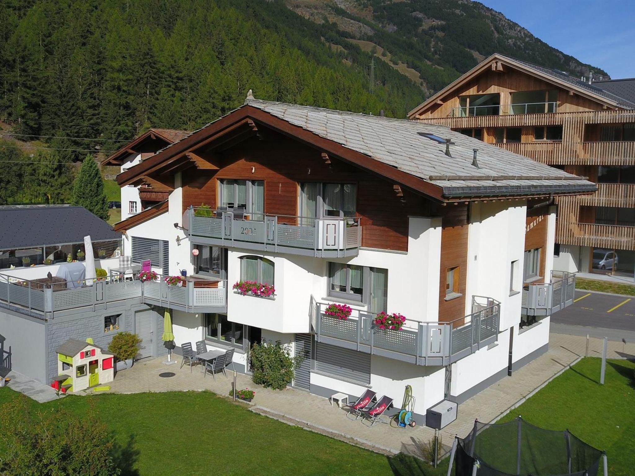 Photo 1 - Appartement de 2 chambres à Saas-Grund avec jardin