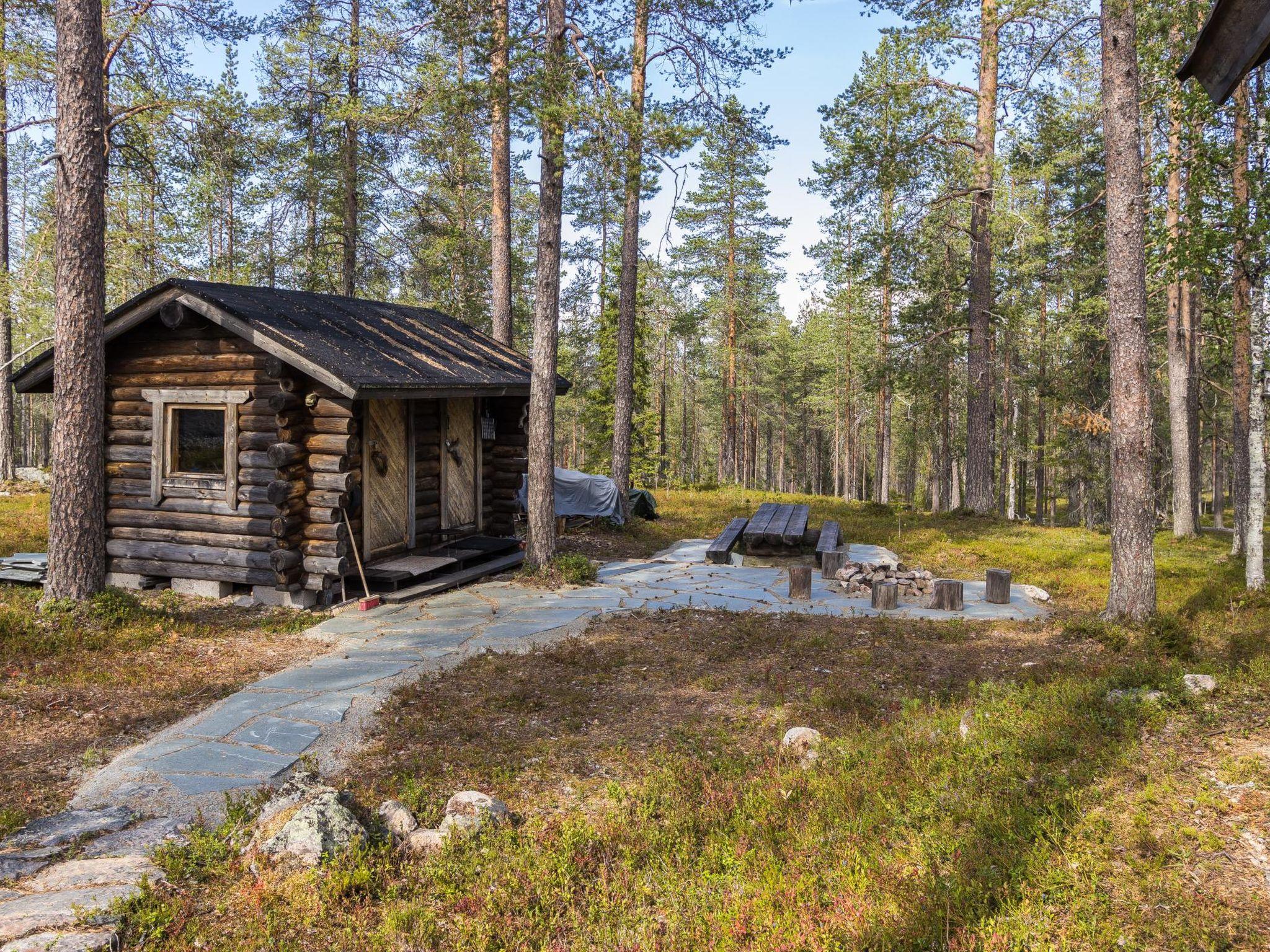 Foto 18 - Haus mit 1 Schlafzimmer in Kolari mit sauna und blick auf die berge